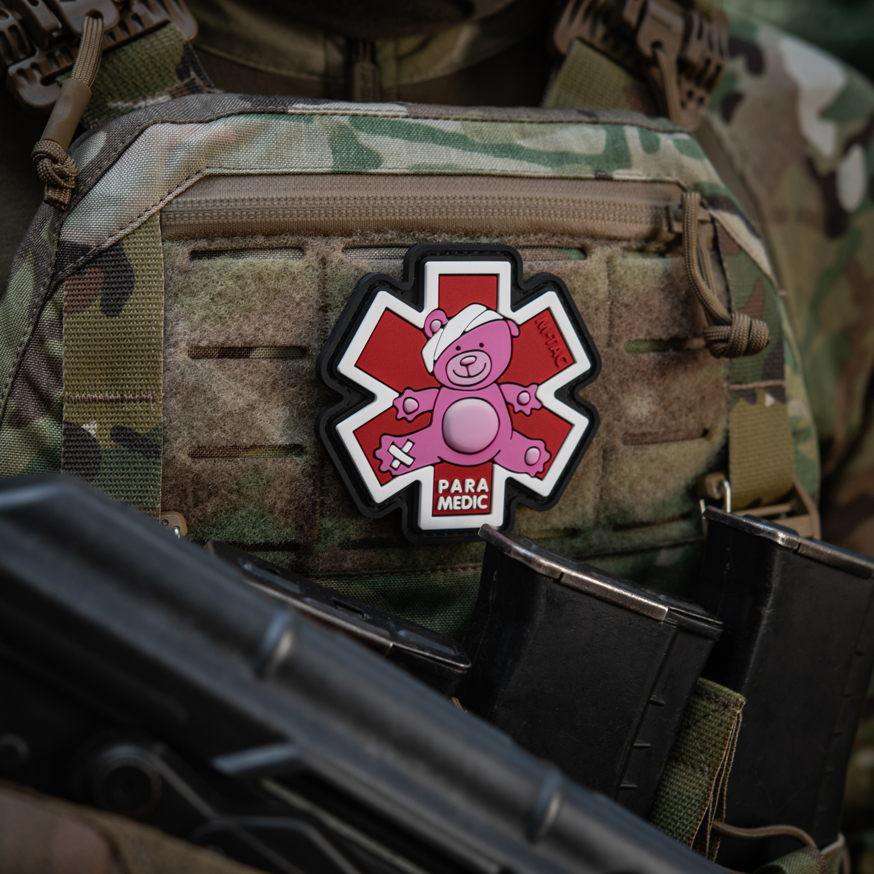 M-Tac нашивка Paramedic Ведмідь (PVC) Pink/Black — 14
