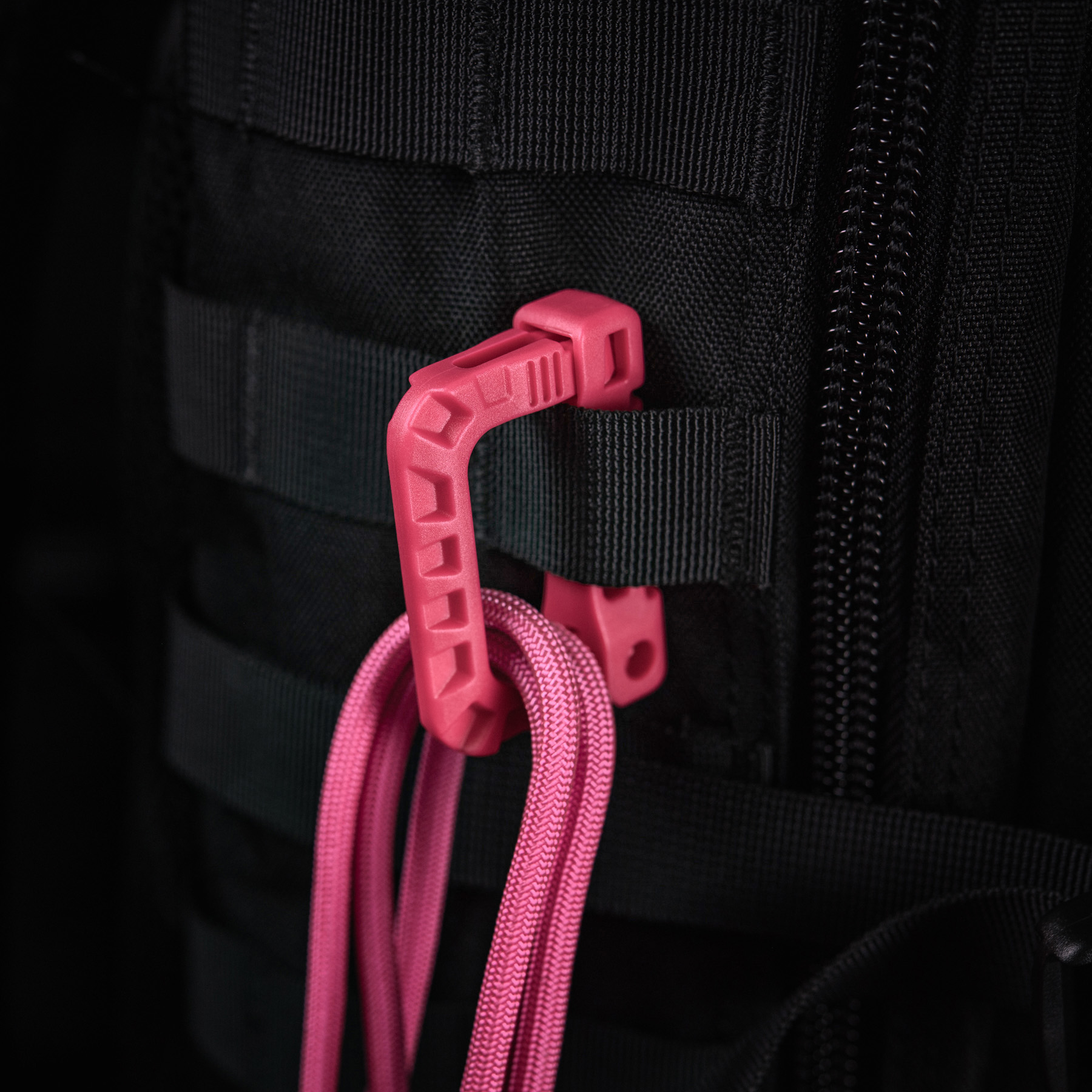 Карабин пластиковый Grimloc Pink — 17