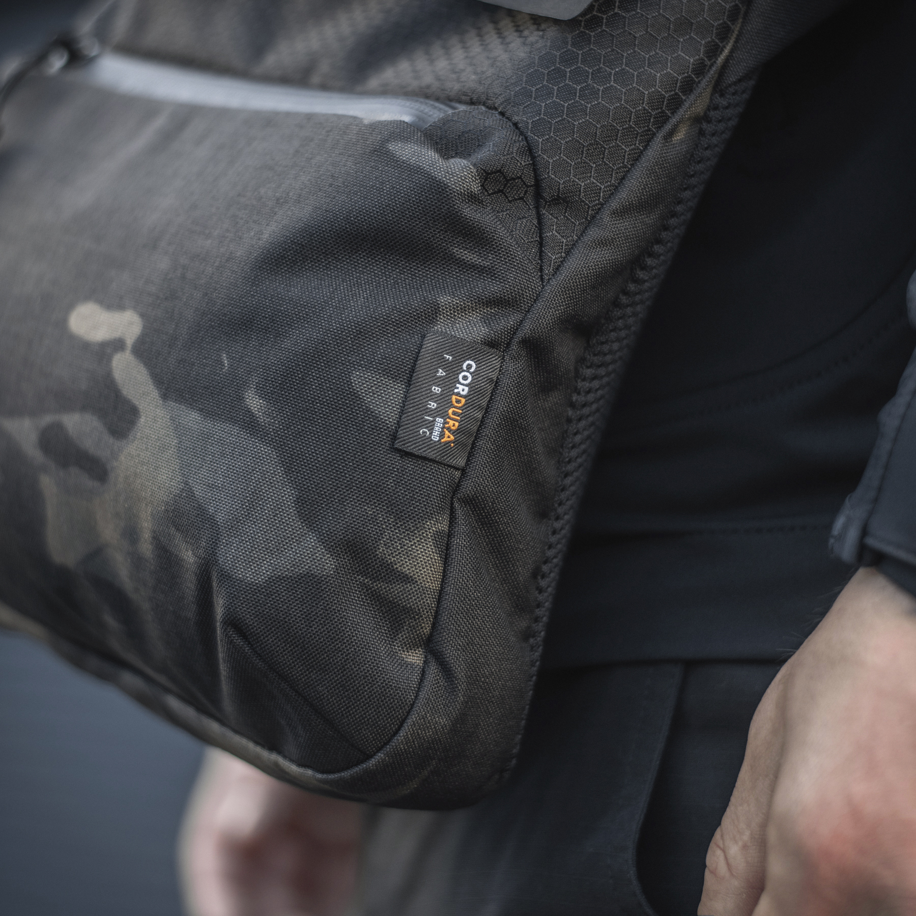 M-Tac сумка Konvert Bag Elite Multicam Black/Black — 9