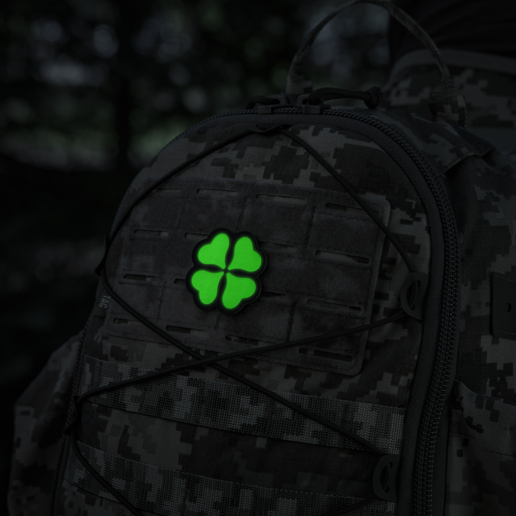 M-Tac нашивка Конюшина GID Black/Green — 15