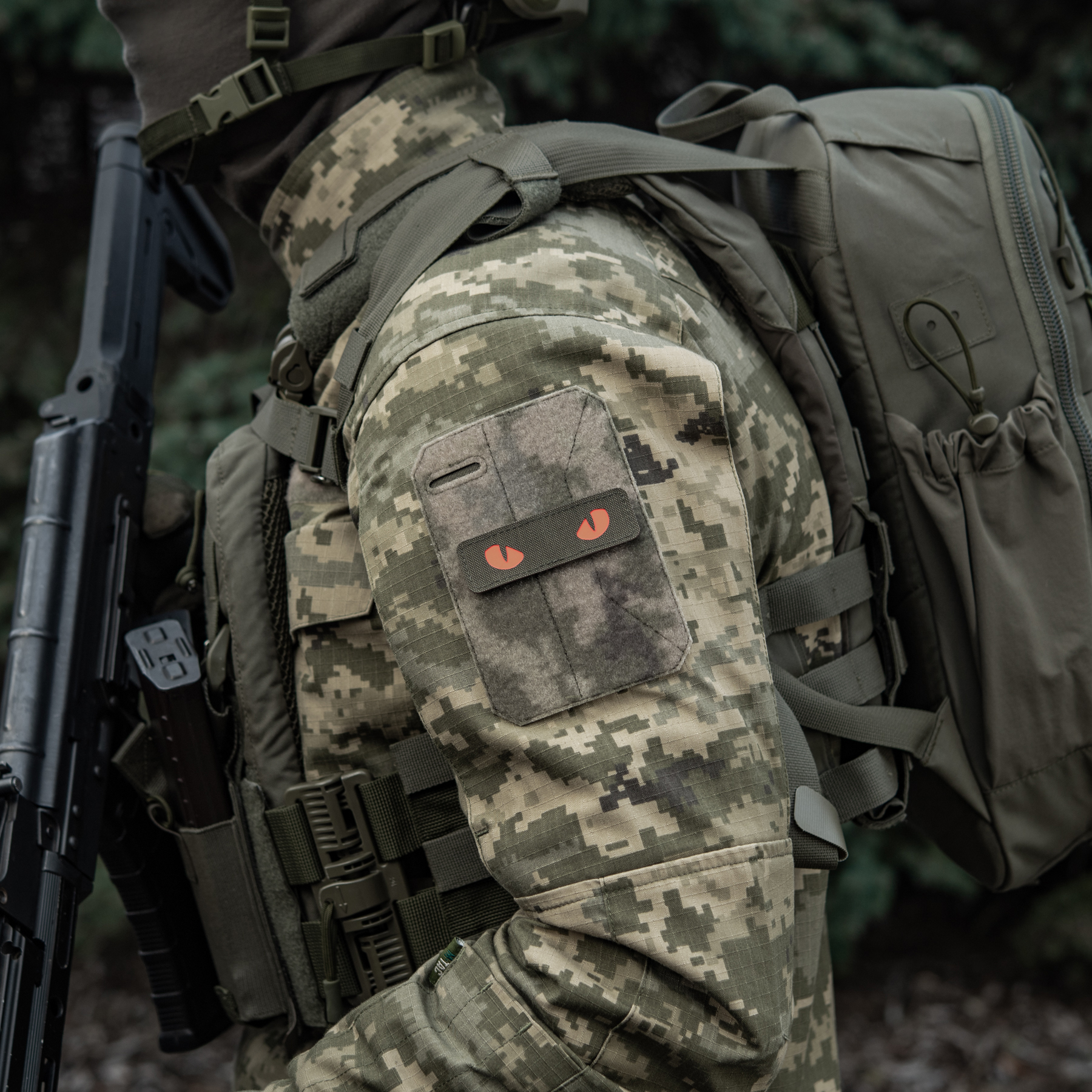 M-Tac нашивка Cat Eyes Laser Cut Ranger Green/Red/GID — 12