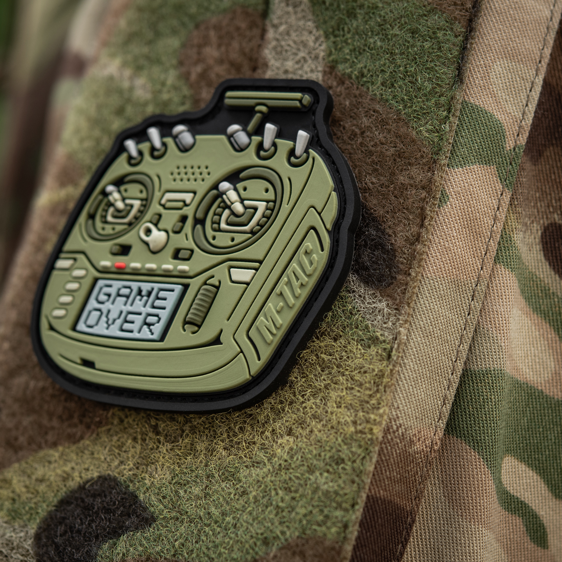 M-Tac нашивка пульт FPV олива (PVC) — 15