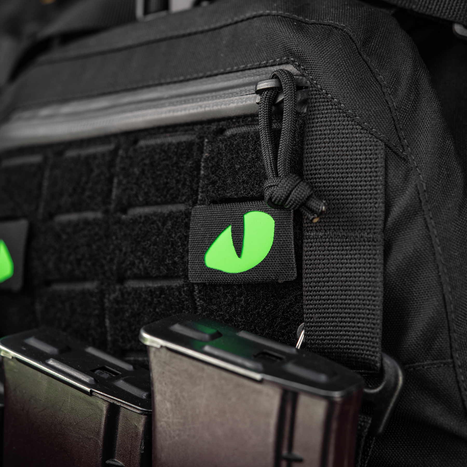 M-Tac нашивка Tiger Eyes Laser Cut (пара) Black/Green/GID — 8