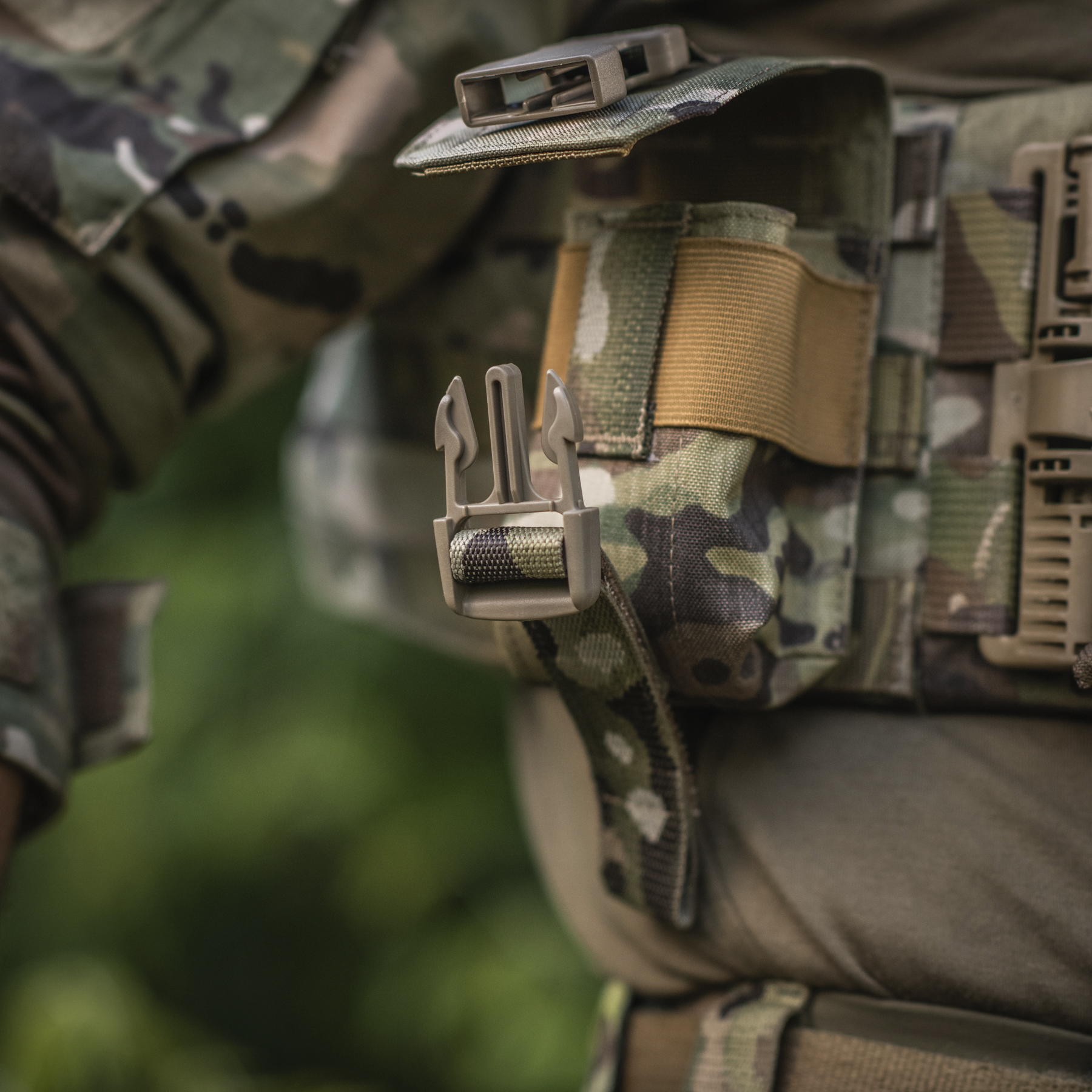 M-Tac подсумок для осколочной гранаты Laser Cut Multicam — 9