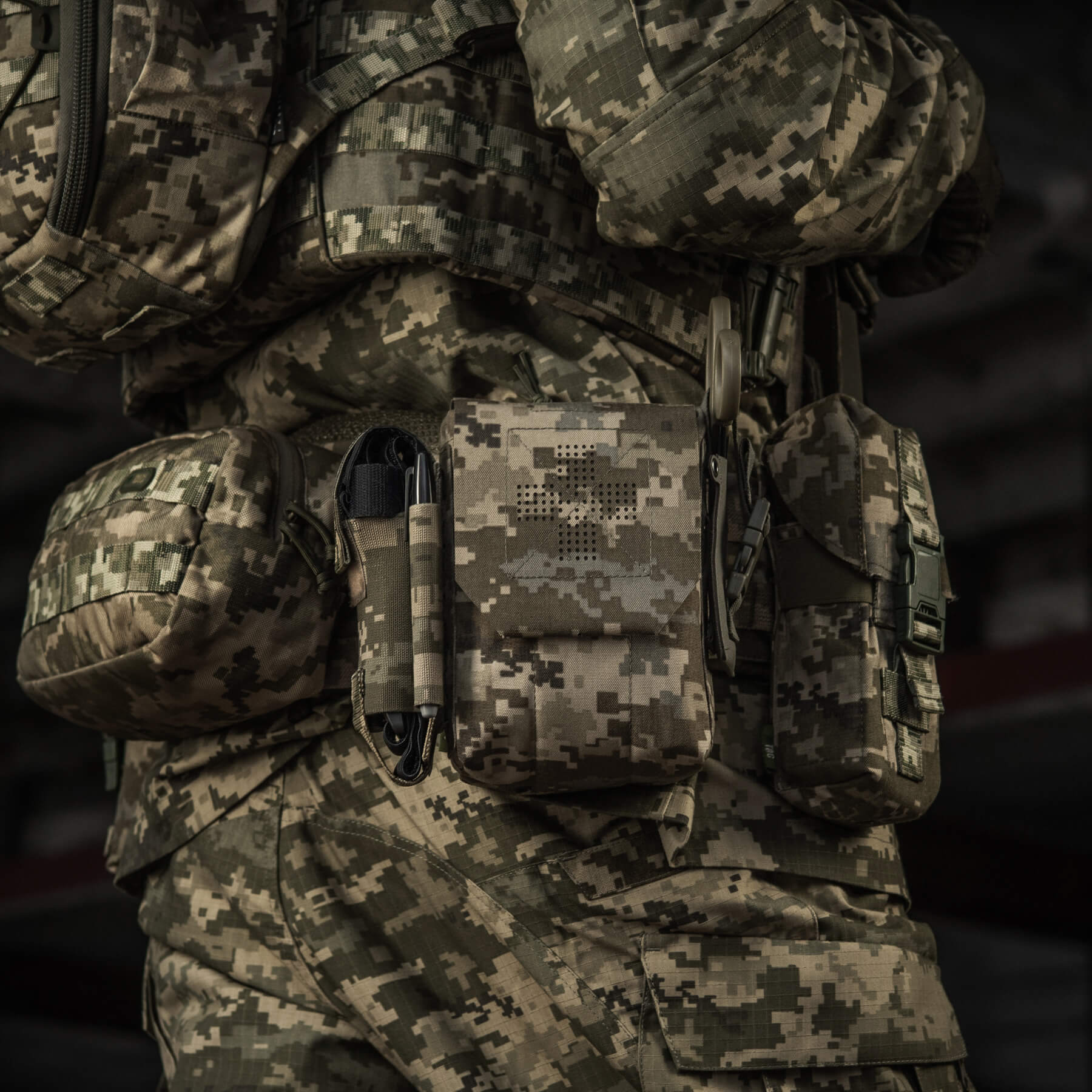 M-Tac подсумок медицинский вертикальный Large Gen.II Elite MM14 — 12