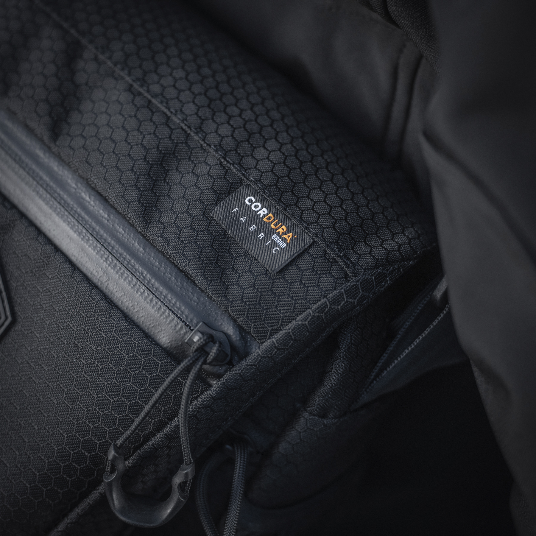 M-Tac сумка Satellite Magnet Bag Gen.II Elite Hex Black — 10