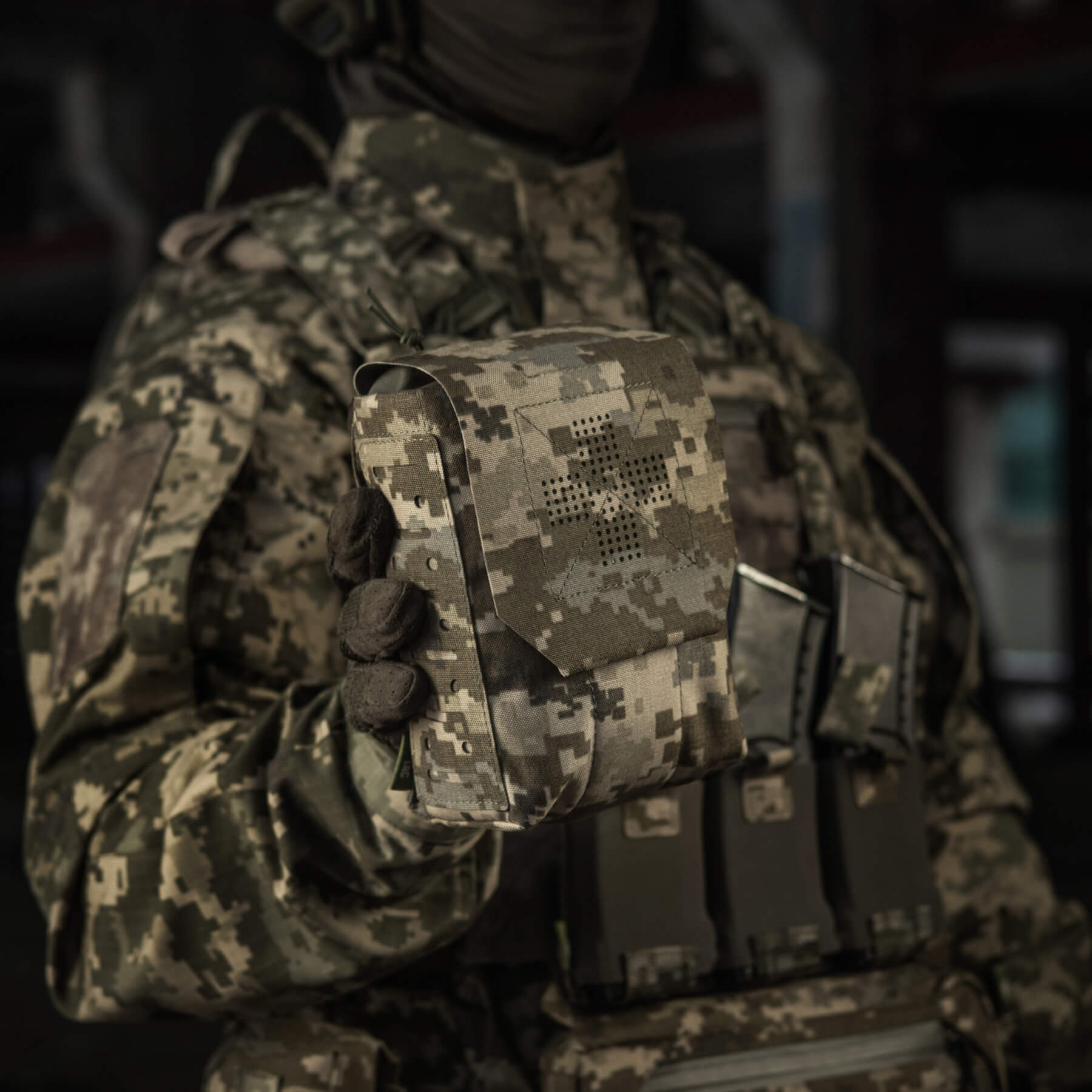 M-Tac подсумок медицинский вертикальный Large Gen.II Elite MM14 — 14