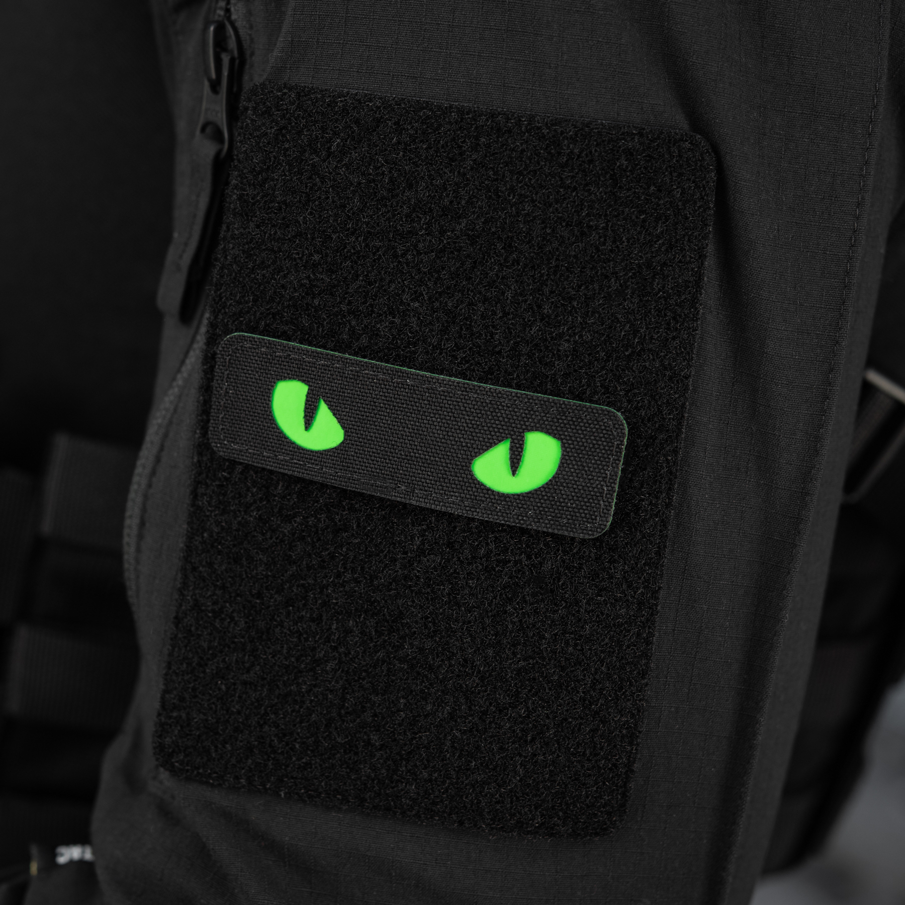 M-Tac нашивка Cat Eyes Laser Cut Black/Green/GID — 15