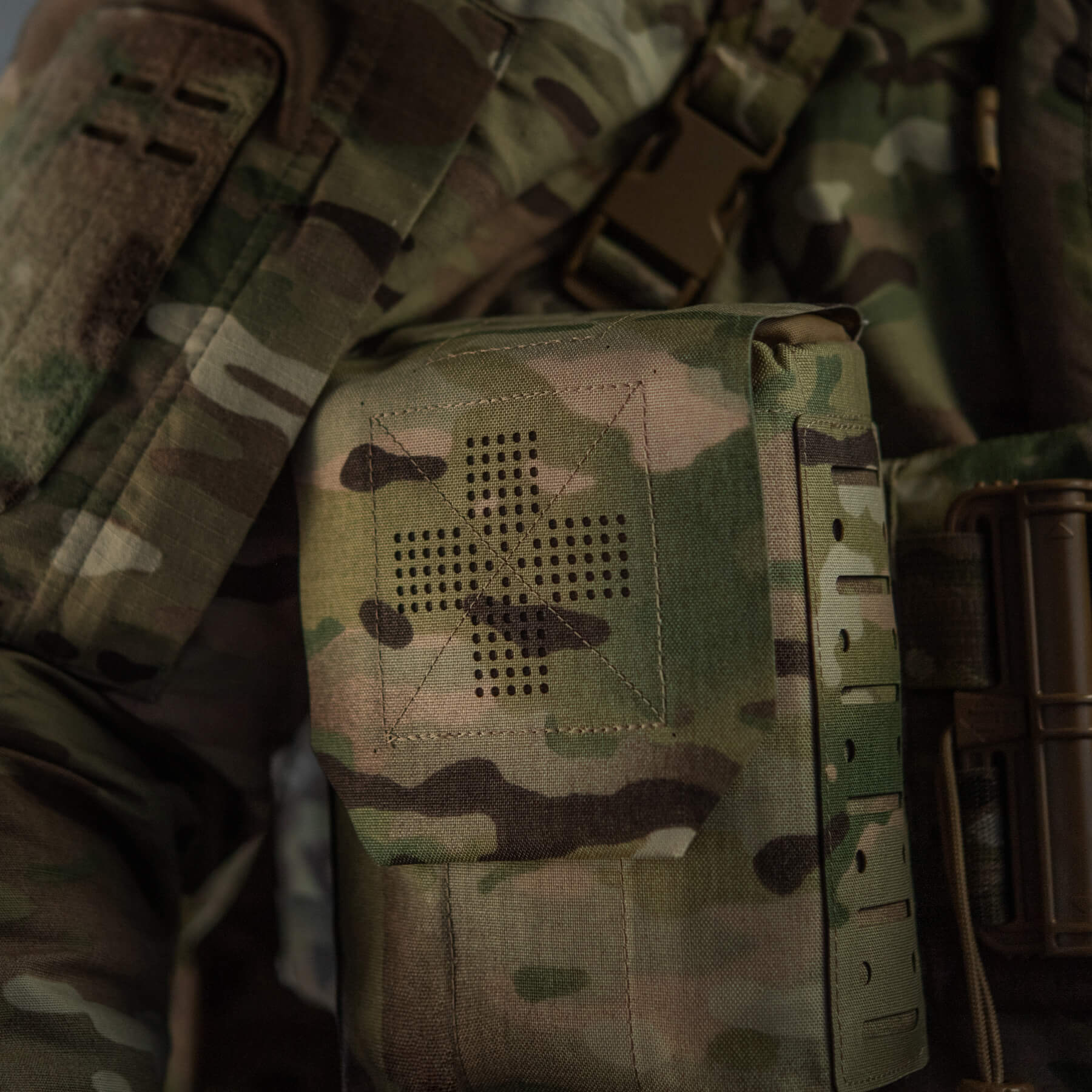 M-Tac подсумок медицинский вертикальный Large Gen.II Elite Multicam — 22