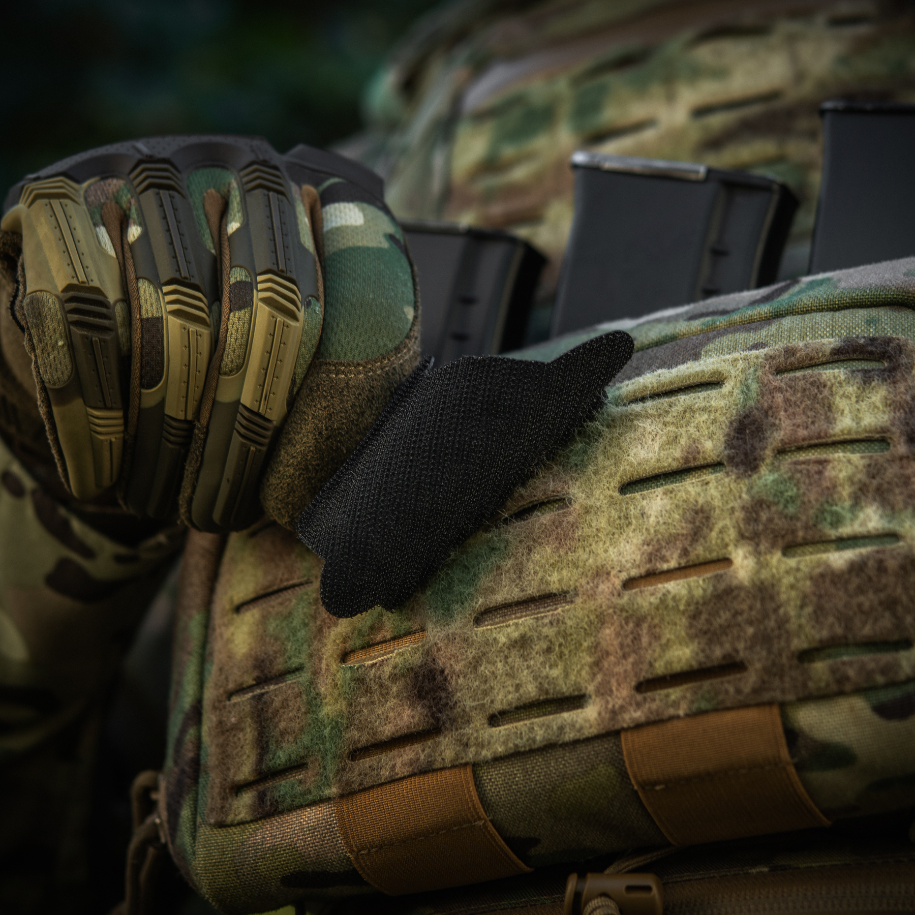 M-Tac нашивка шлем Vivere Est Militare (вышивка) — 7