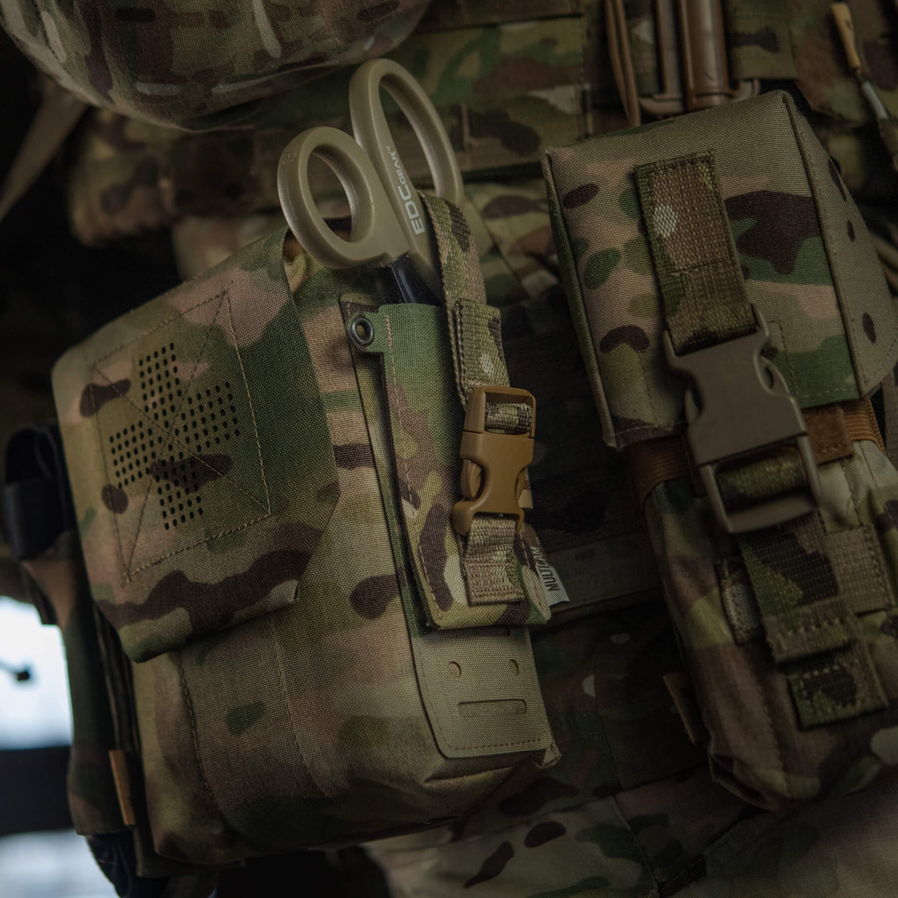 M-Tac подсумок медицинский вертикальный Large Gen.II Elite Multicam — 18