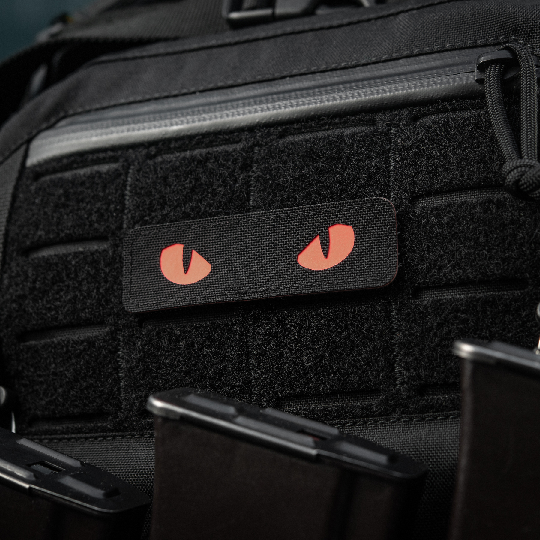 M-Tac нашивка Cat Eyes Laser Cut Black/Red/GID — 8