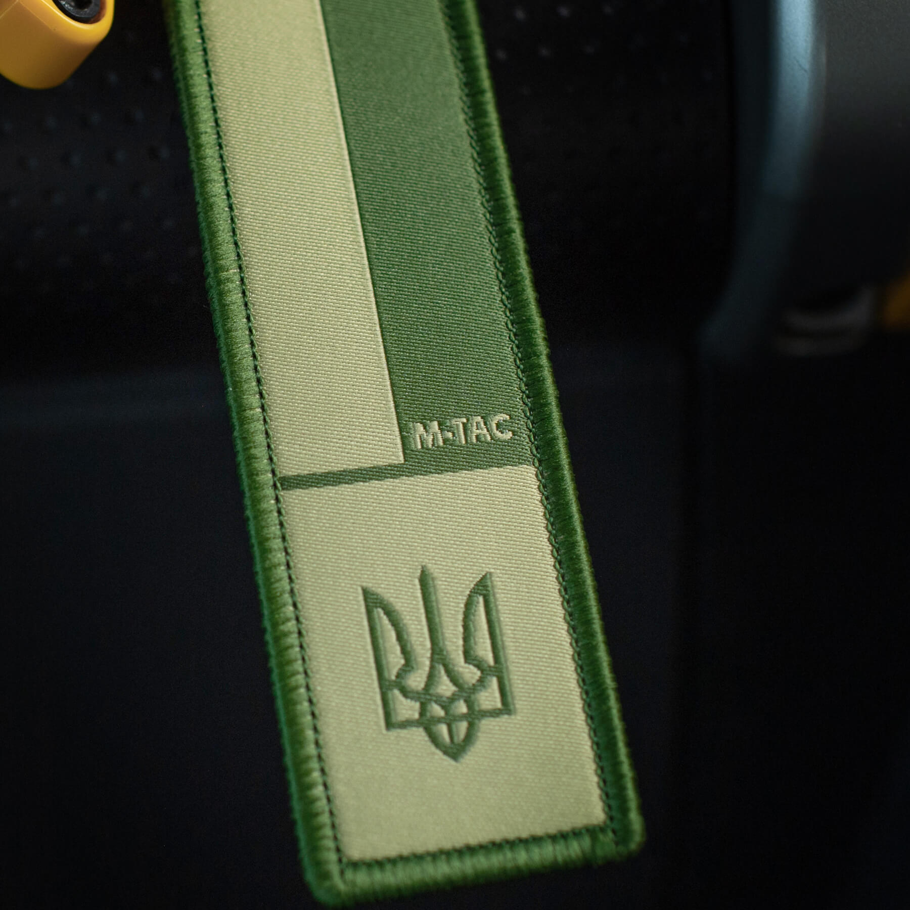 M-Tac брелок прапор UA олива — 10