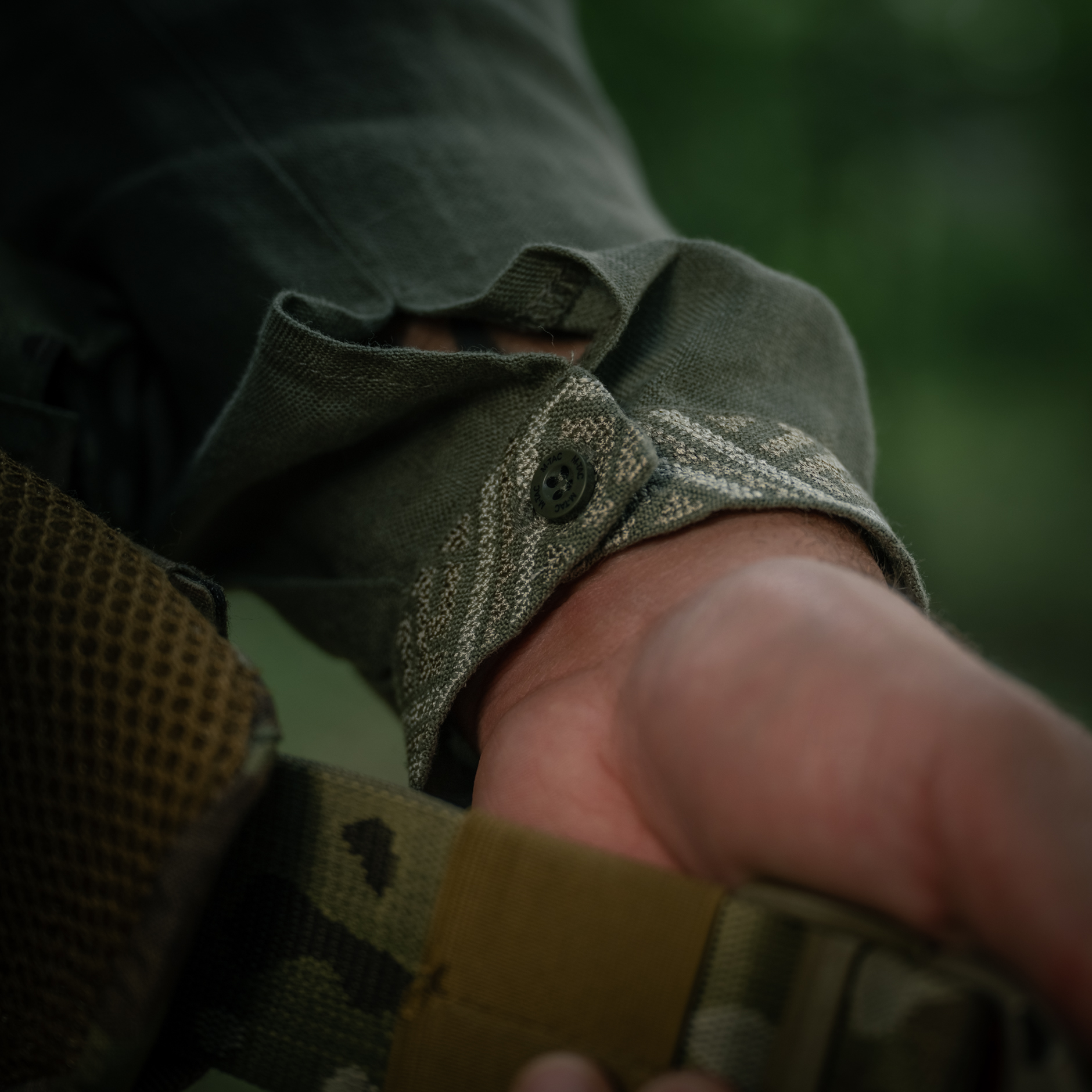 M-Tac вышиванка 100% лён тип 2 олива — 17