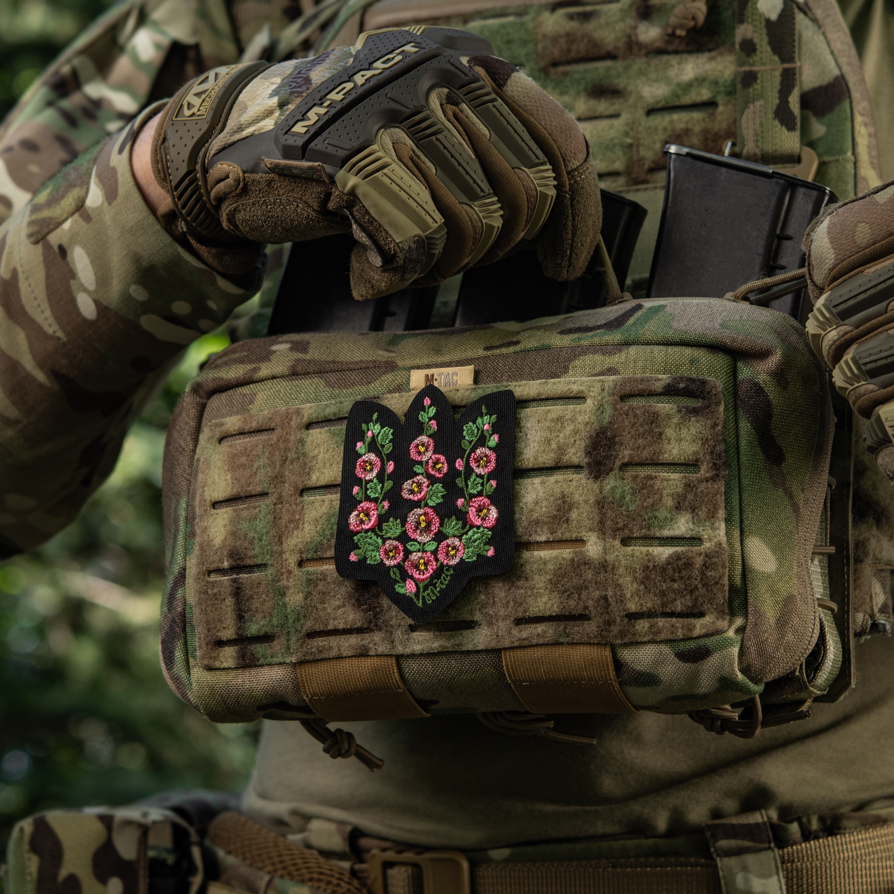 M-Tac нашивка Тризуб рожеві Мальви (вишивка) Black — 9