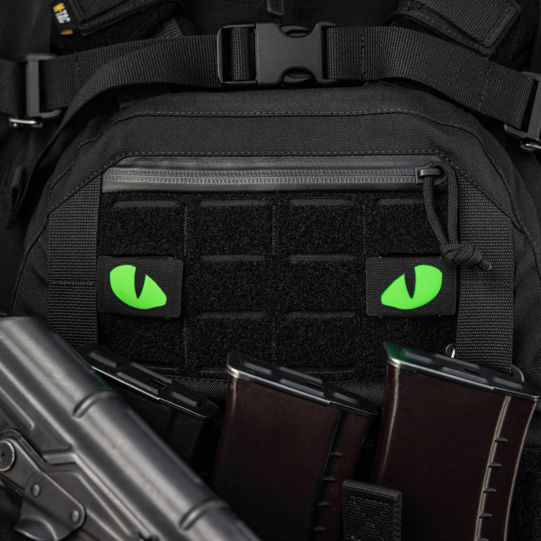 M-Tac нашивка Tiger Eyes Laser Cut (пара) Black/Green/GID — 9