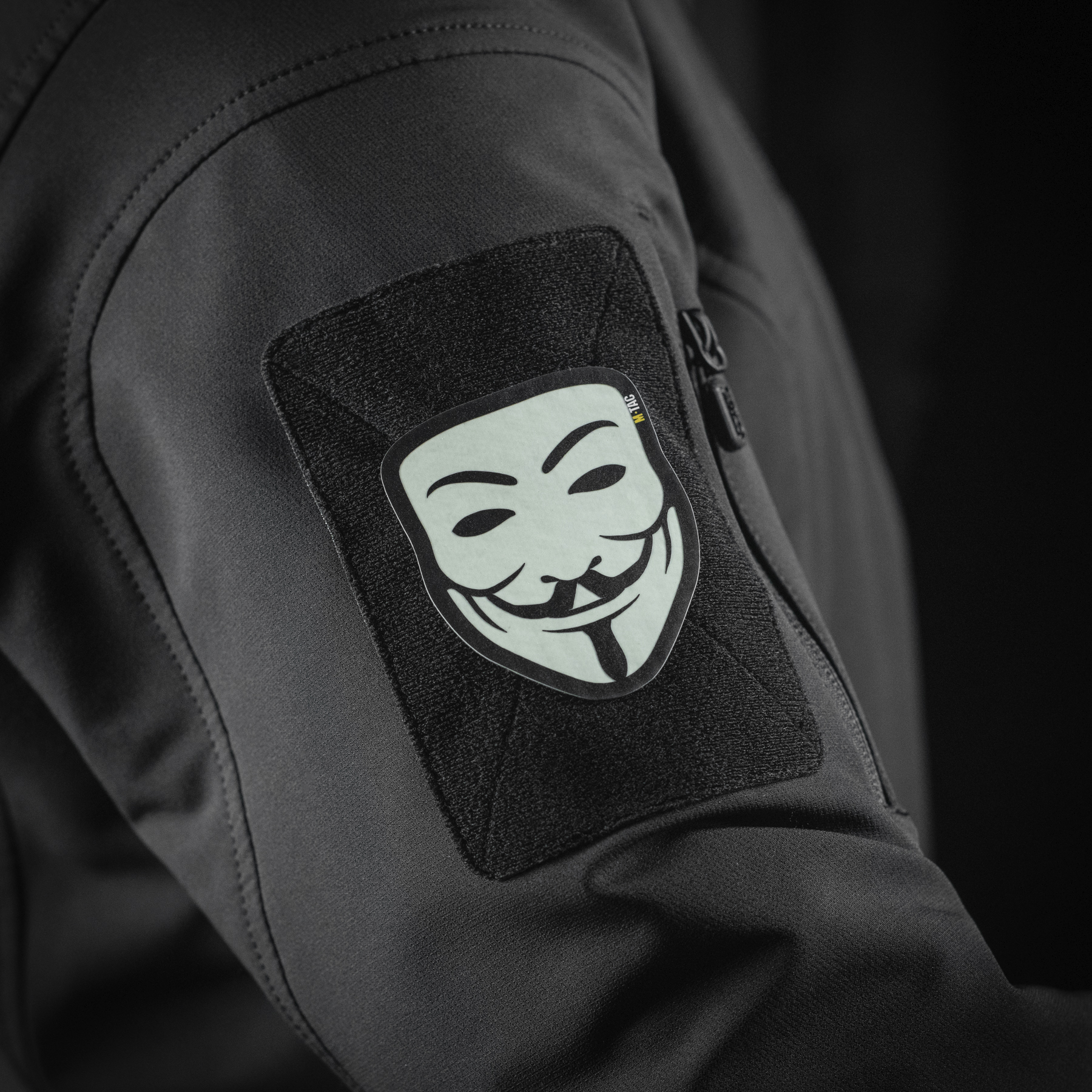 M-Tac нашивка Anonymous Black/GID — 8