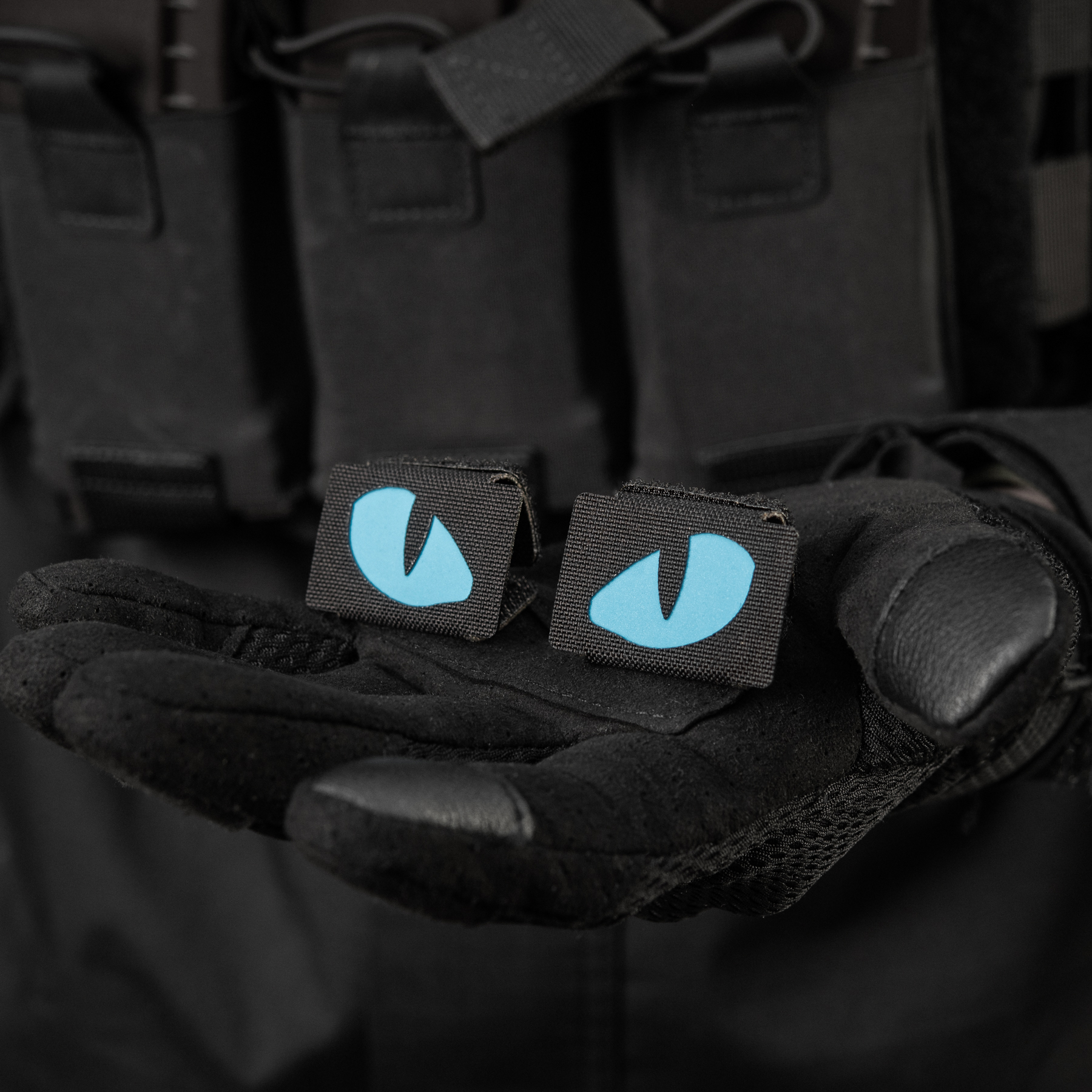 M-Tac нашивка Tiger Eyes Laser Cut (пара) Black/Blue/GID — 8