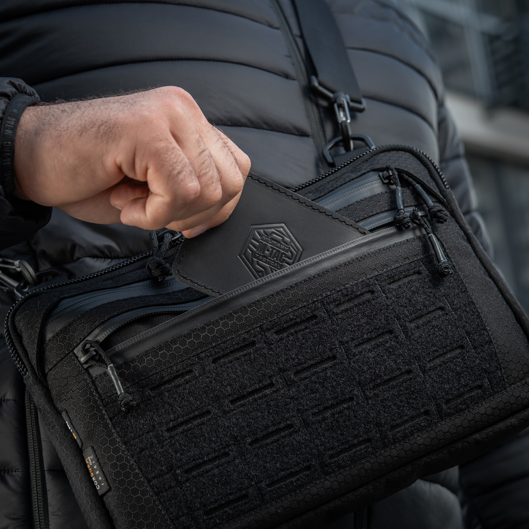M-Tac сумка Admin Bag Medium Elite с липучкой Hex Black — 34