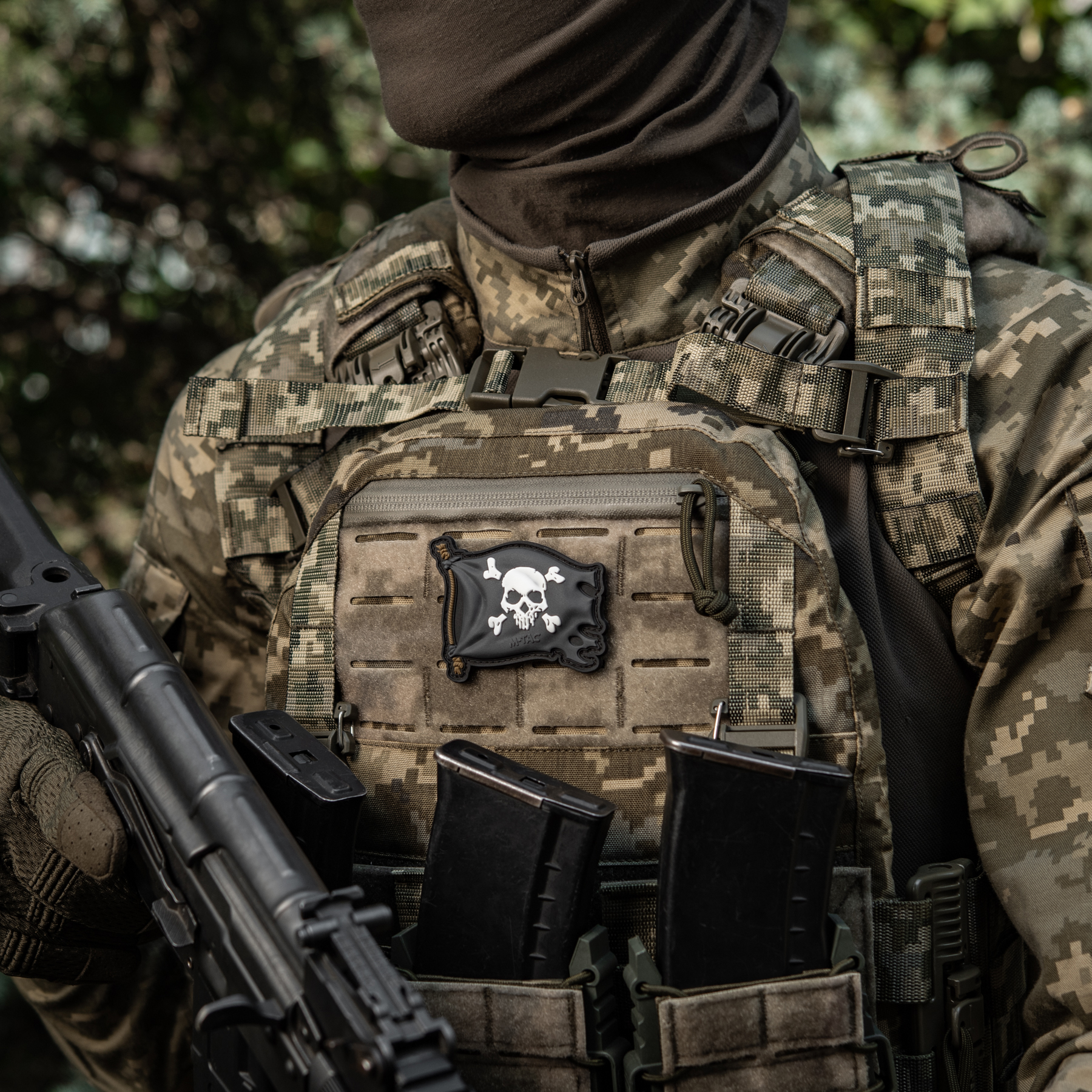 M-Tac нашивка Веселий Роджер PVC Black — 4