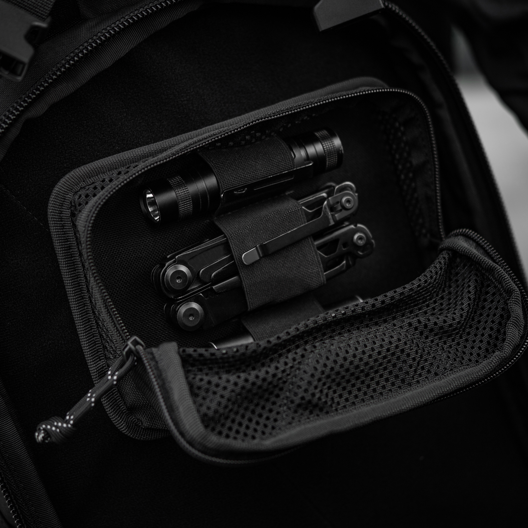 M-Tac вставка модульная карман на молнии Black — 14