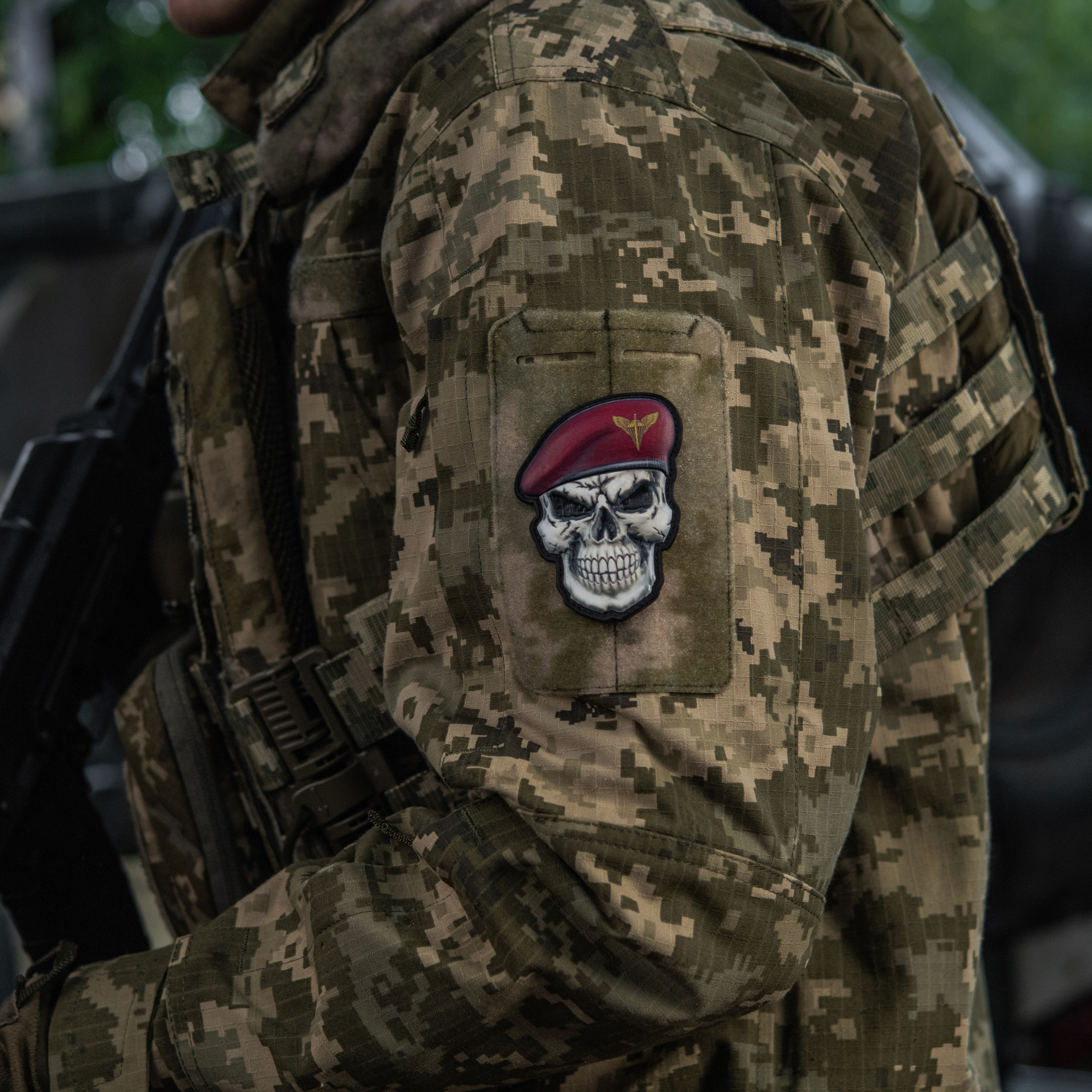 Нашивка Череп у береті (Десантно-Штурмові війська) — 3