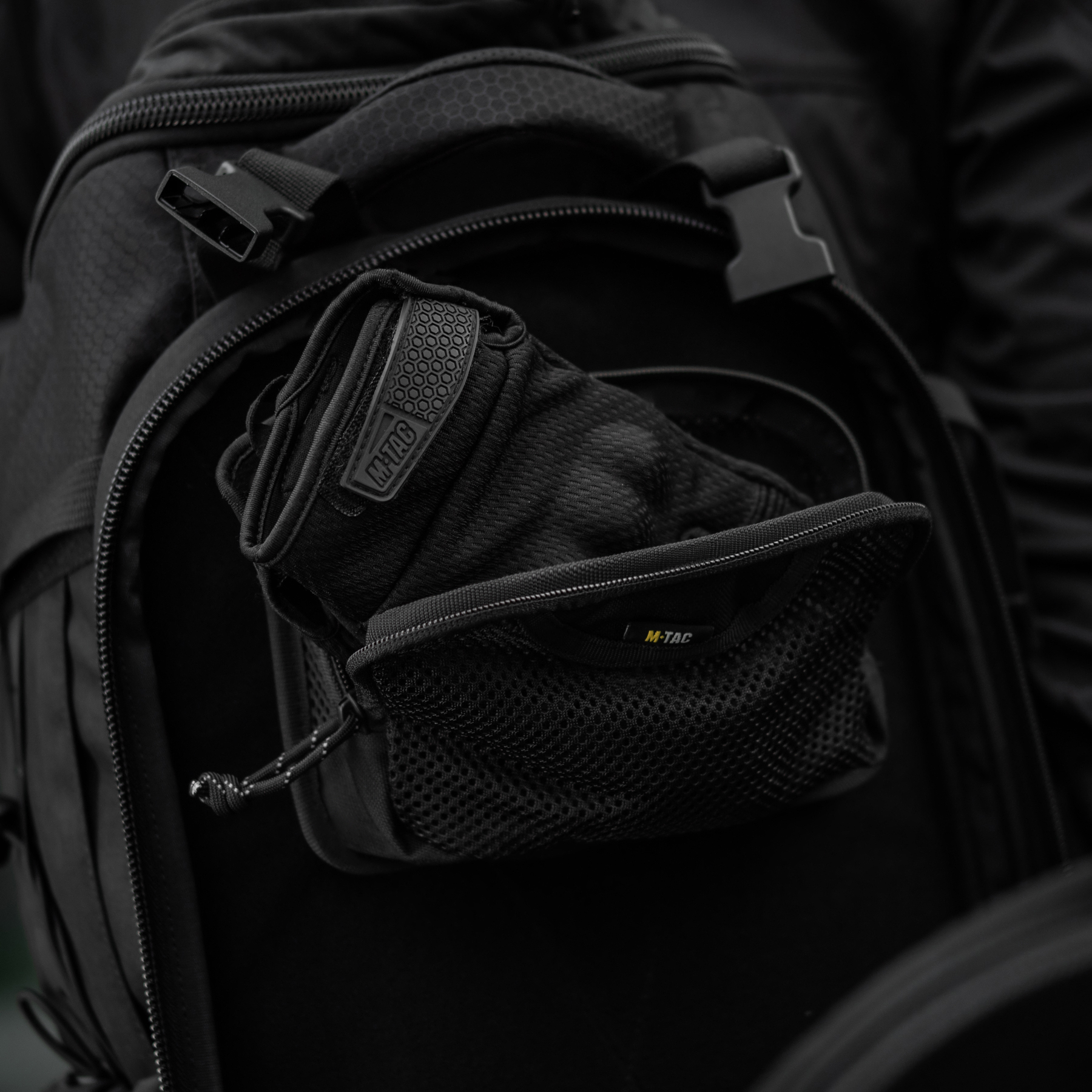 M-Tac вставка модульная карман на молнии Black — 16