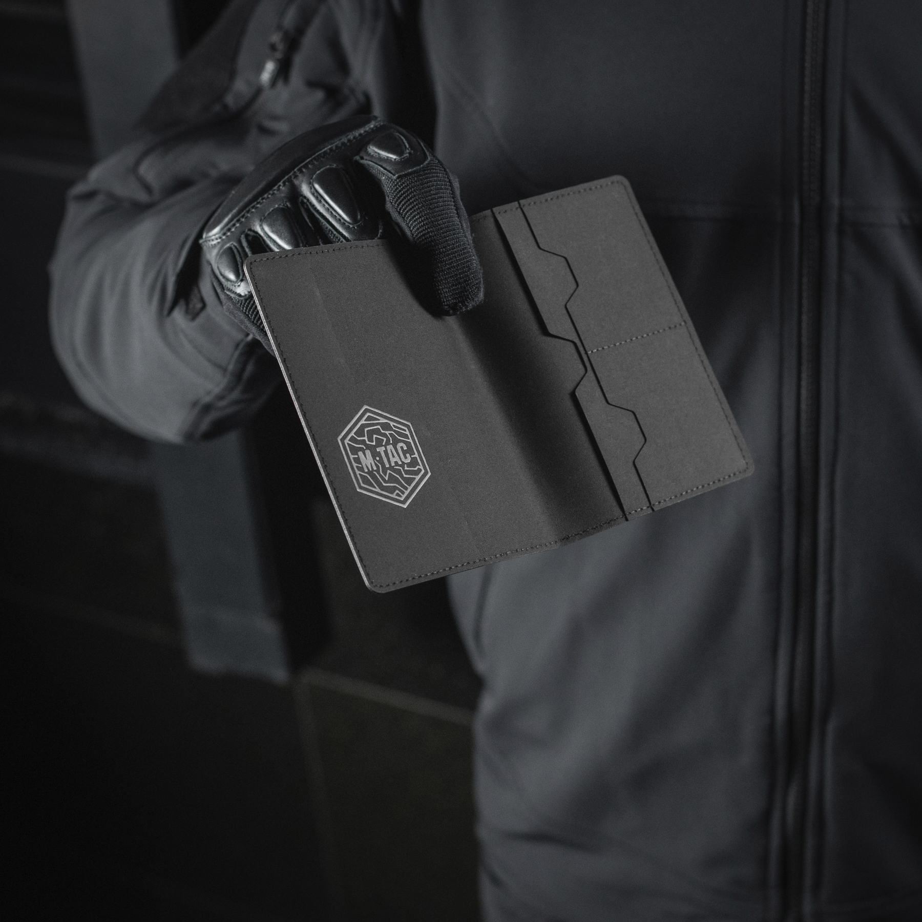 M-Tac обложка для паспорта Black — 13