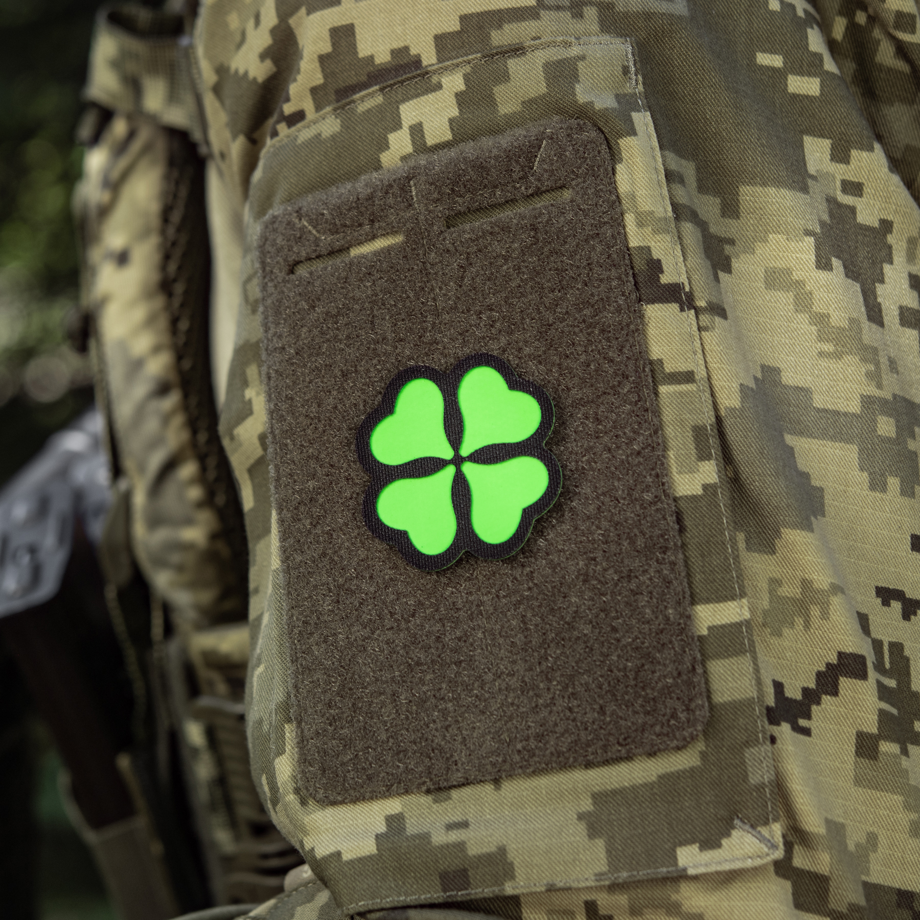 M-Tac нашивка Конюшина GID Black/Green — 13