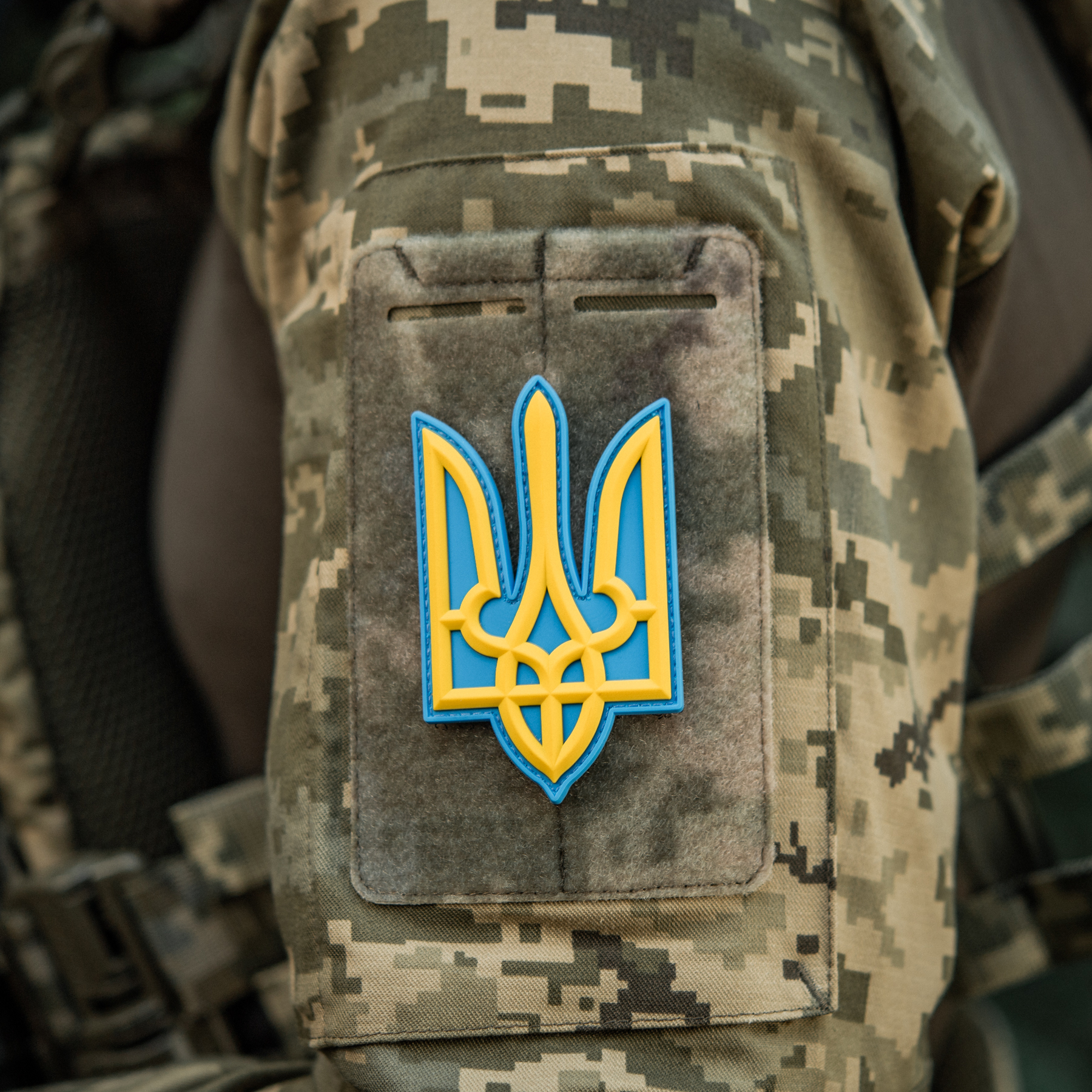Нашивка Тризуб PVC великий кольоровий — 9