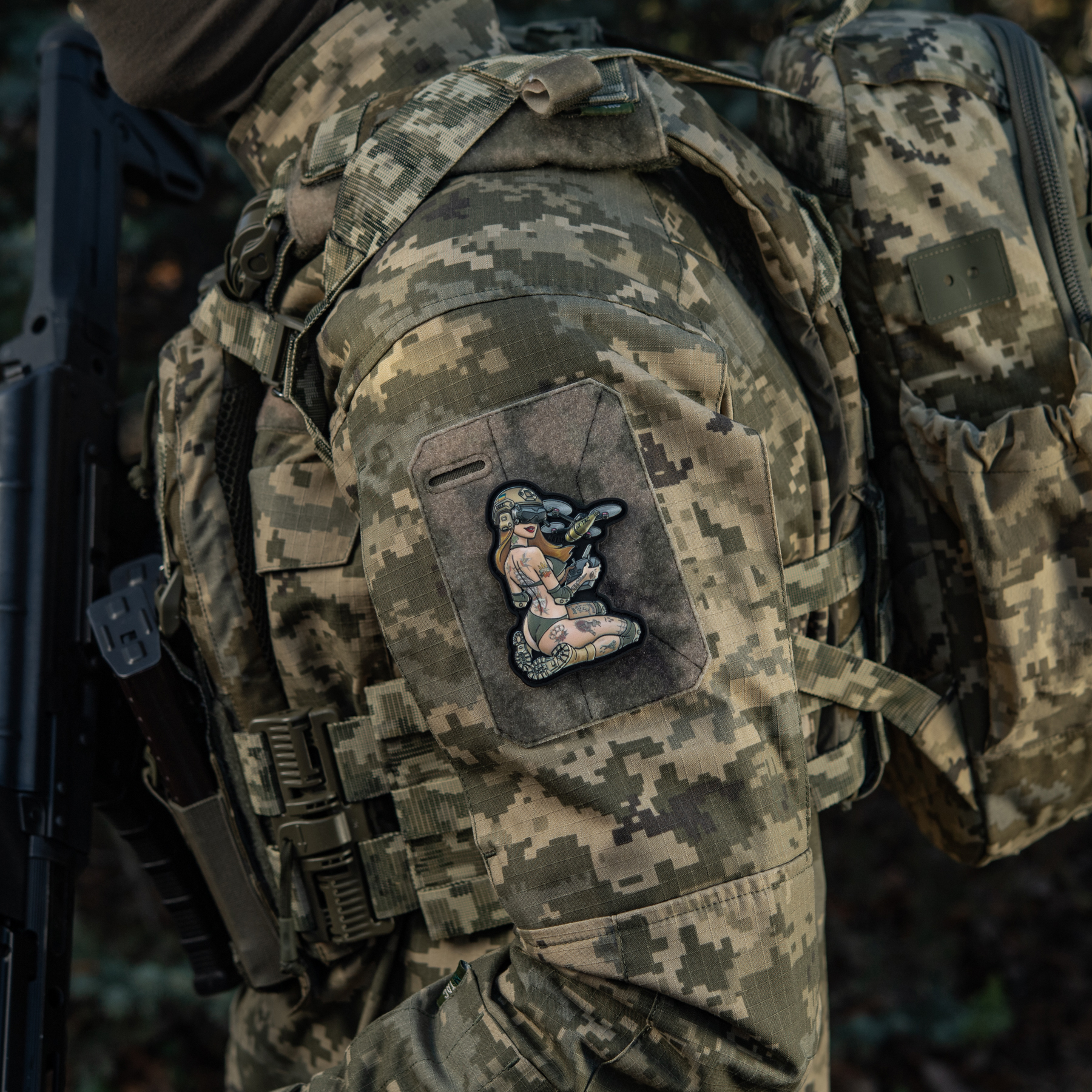 M-Tac нашивка girl №6 PVC Hooligan Olive V2 — 9