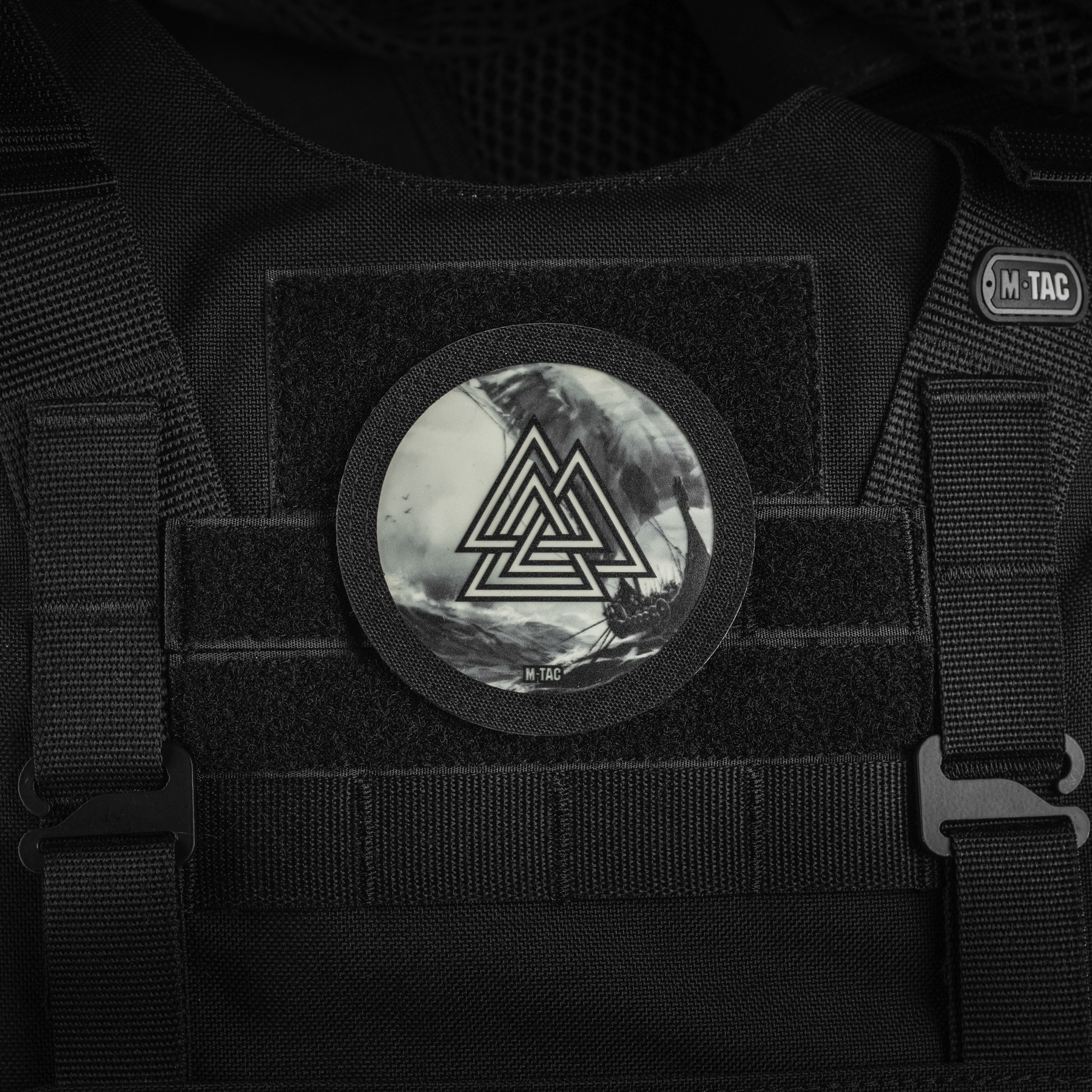 M-Tac нашивка Валькнут/Драккар круглая (80 мм) Black/GID — 5