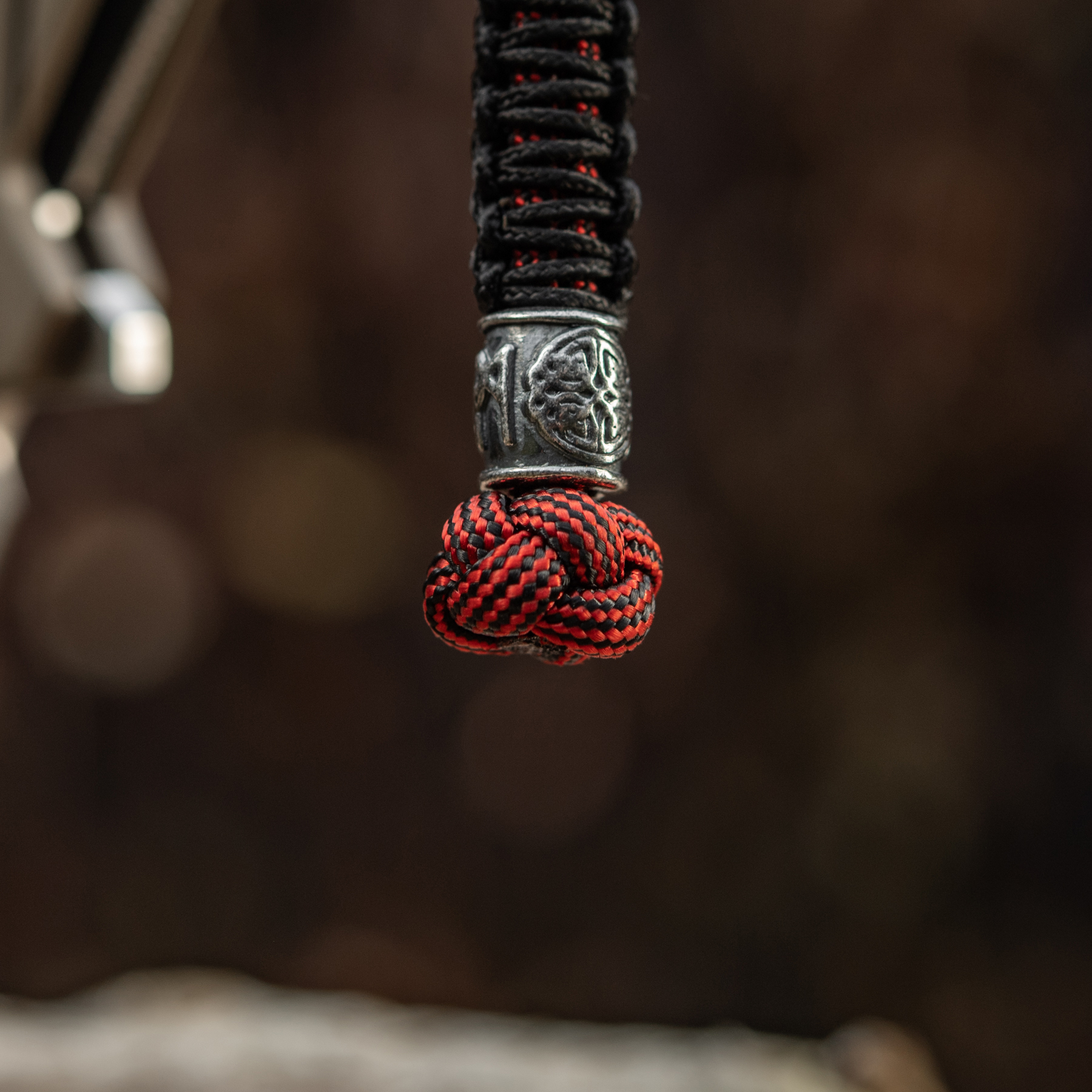 M-Tac темляк Scandinavian Mannaz Silver Black&Red — 8