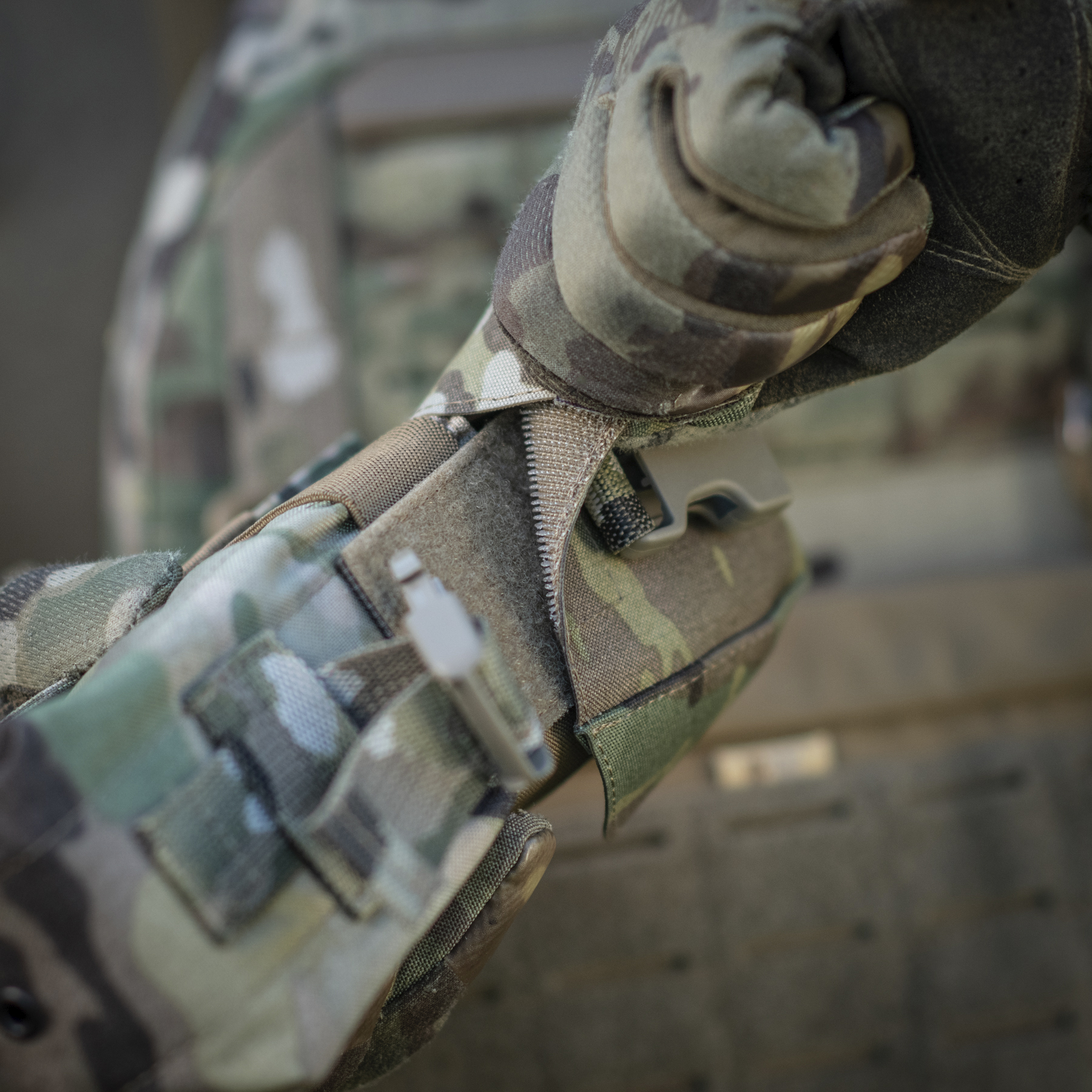 M-Tac подсумок на два магазина закрытый Fastex Multicam — 12