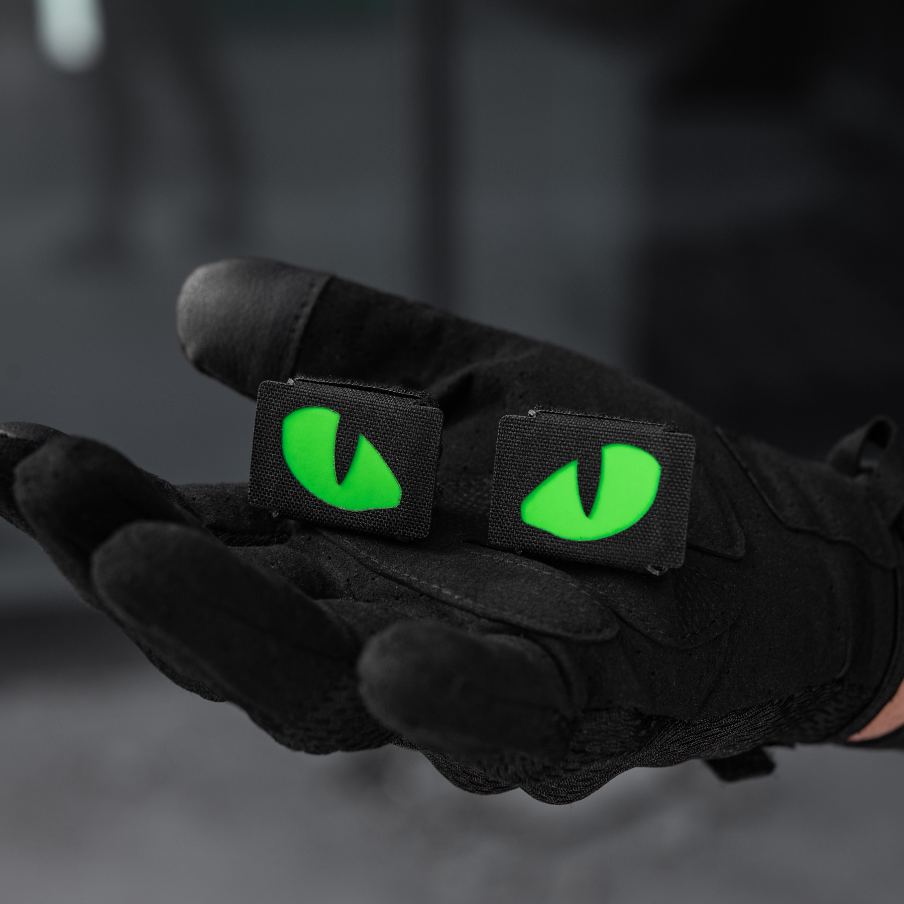 M-Tac нашивка Tiger Eyes Laser Cut (пара) Black/Green/GID — 15