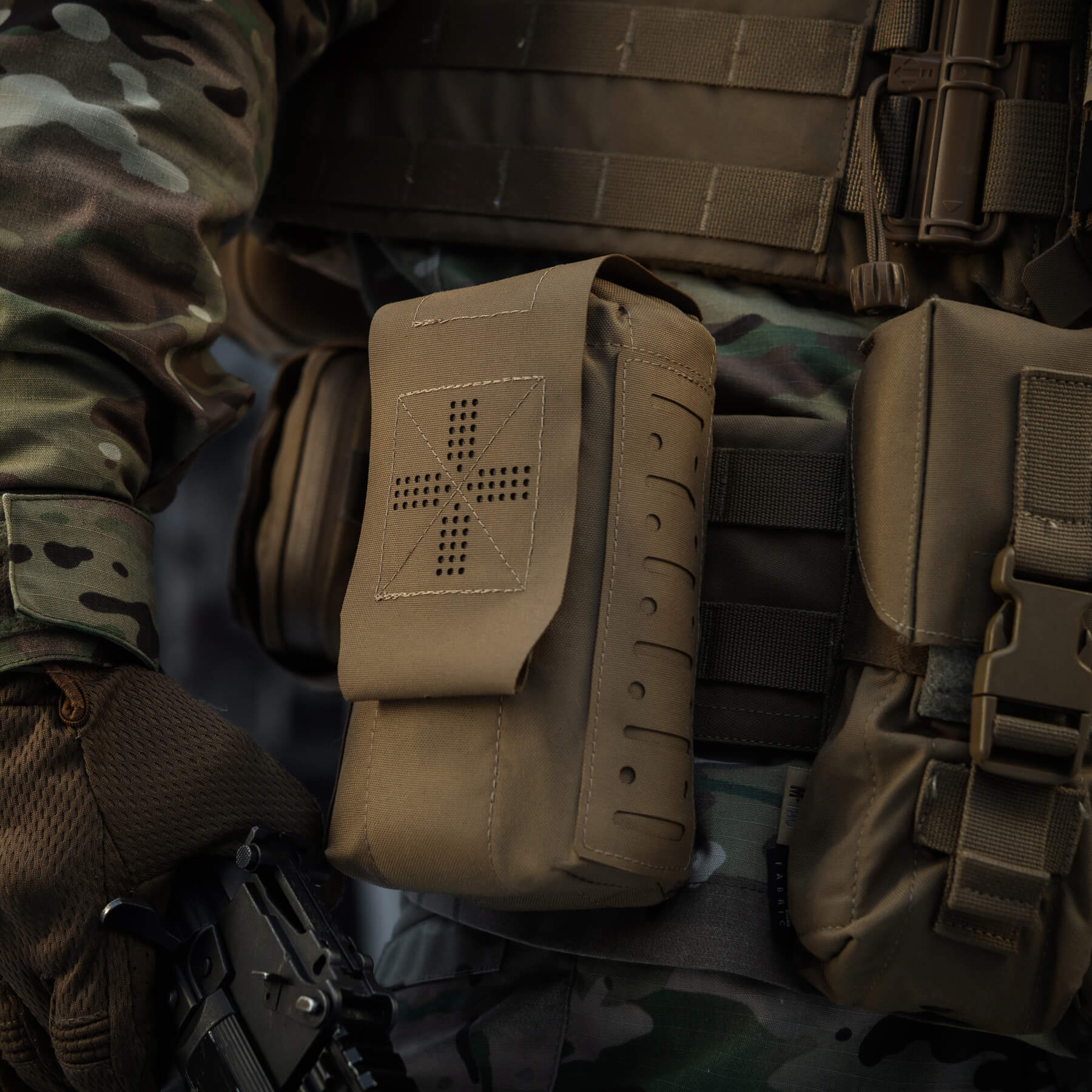 M-Tac подсумок медицинский вертикальный Small Gen.II Elite Coyote — 16
