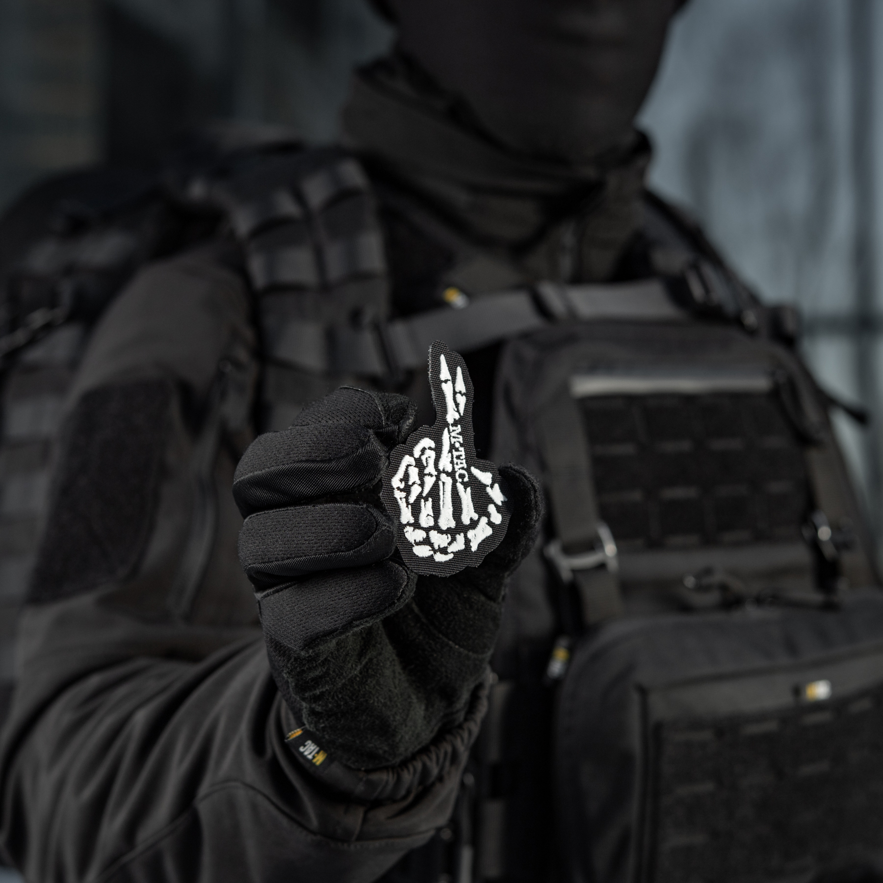 M-Tac нашивка Crossed Fingers (вышивка) Black — 10