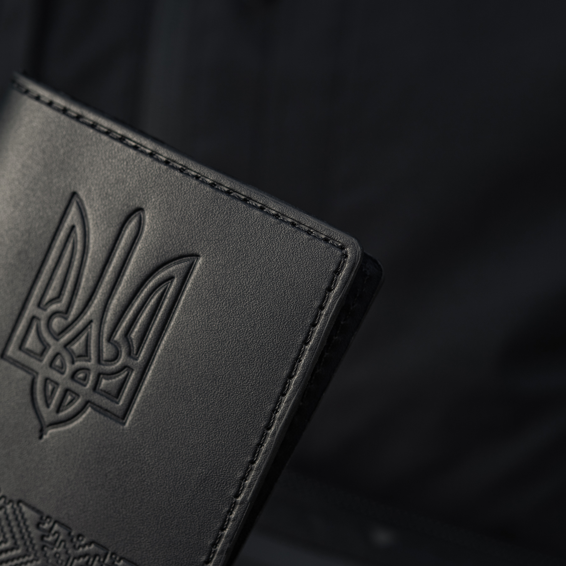 M-Tac обложка паспорта Украины с орнаментом — 9