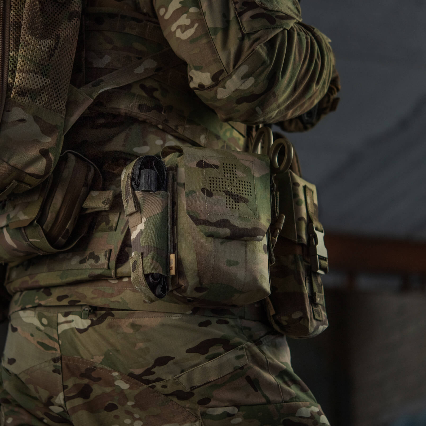 M-Tac подсумок медицинский вертикальный Large Gen.II Elite Multicam — 16