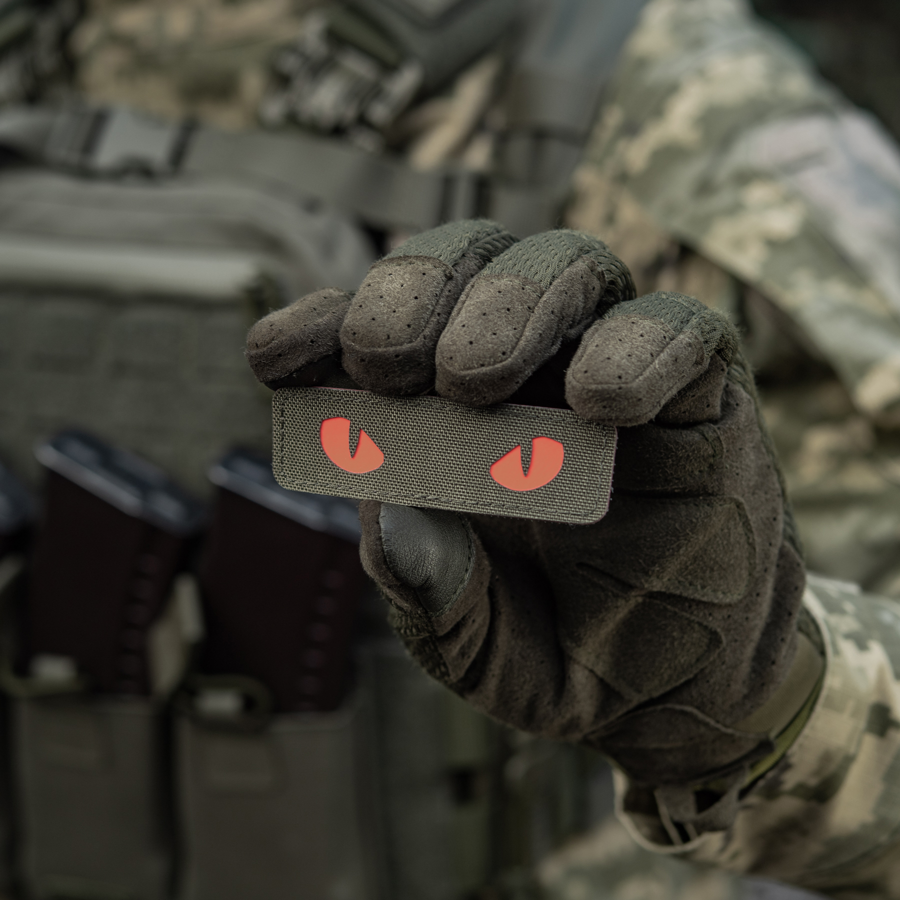 M-Tac нашивка Cat Eyes Laser Cut Ranger Green/Red/GID — 11