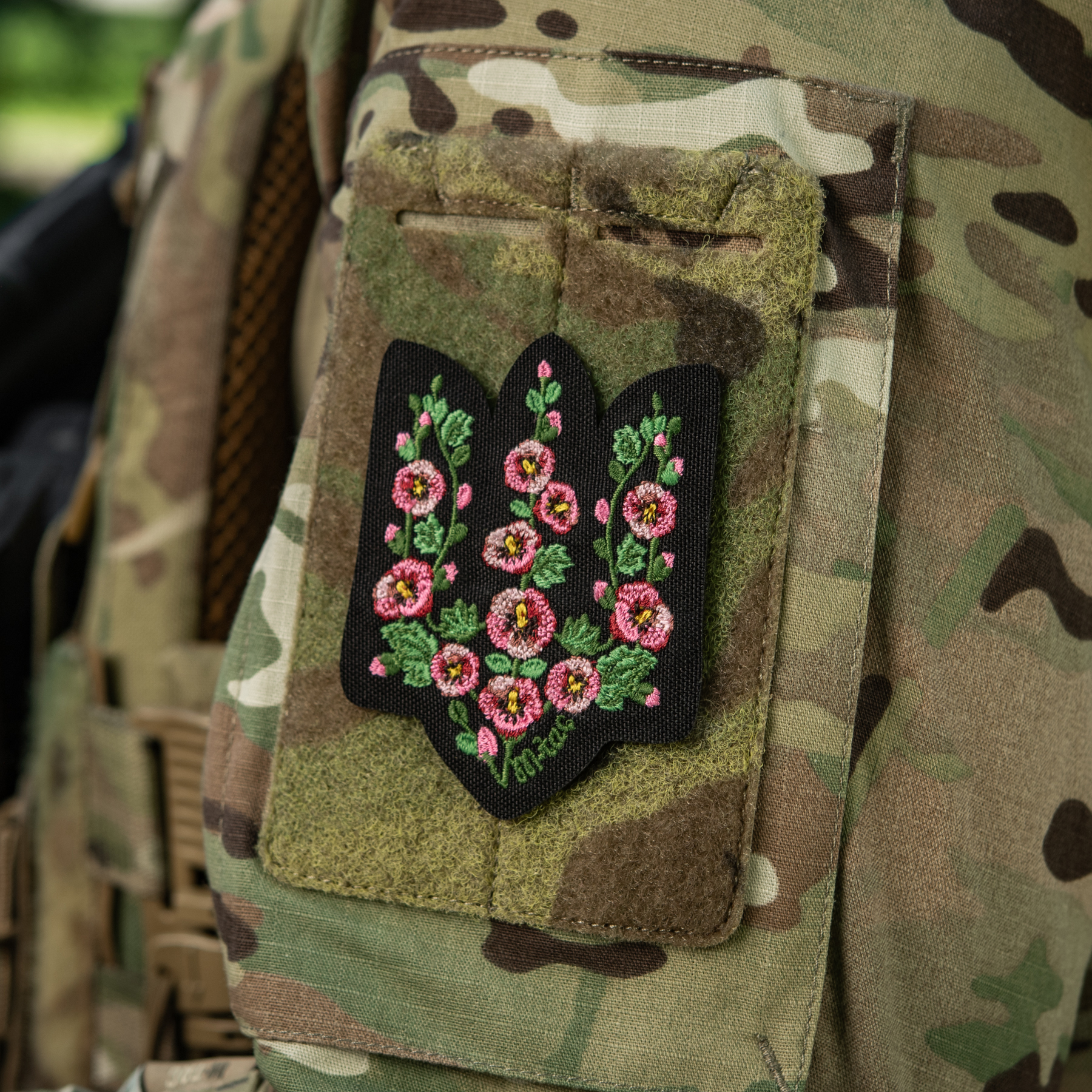 M-Tac нашивка Тризуб рожеві Мальви (вишивка) Black — 13