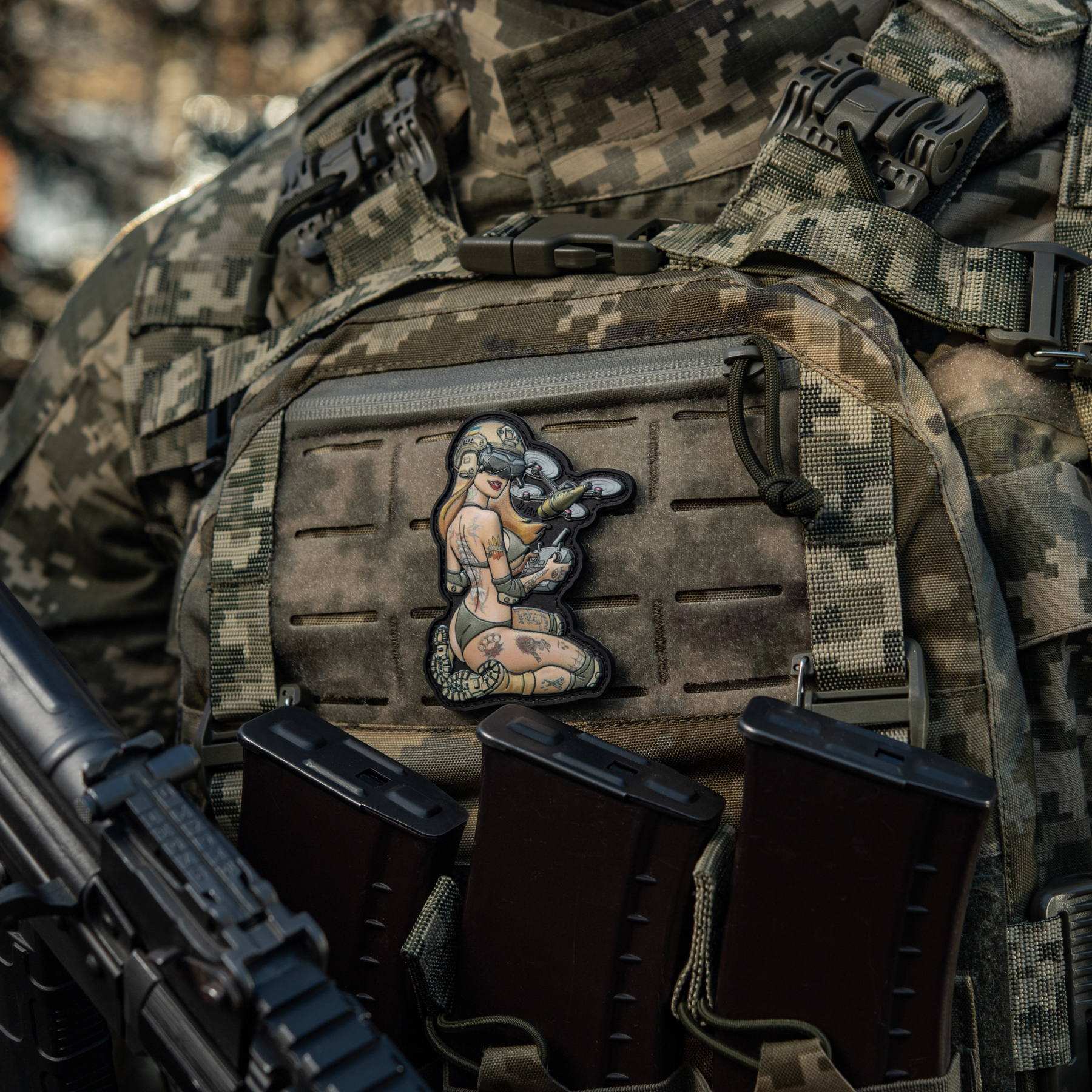 M-Tac нашивка girl №6 PVC Hooligan Olive V2 — 6