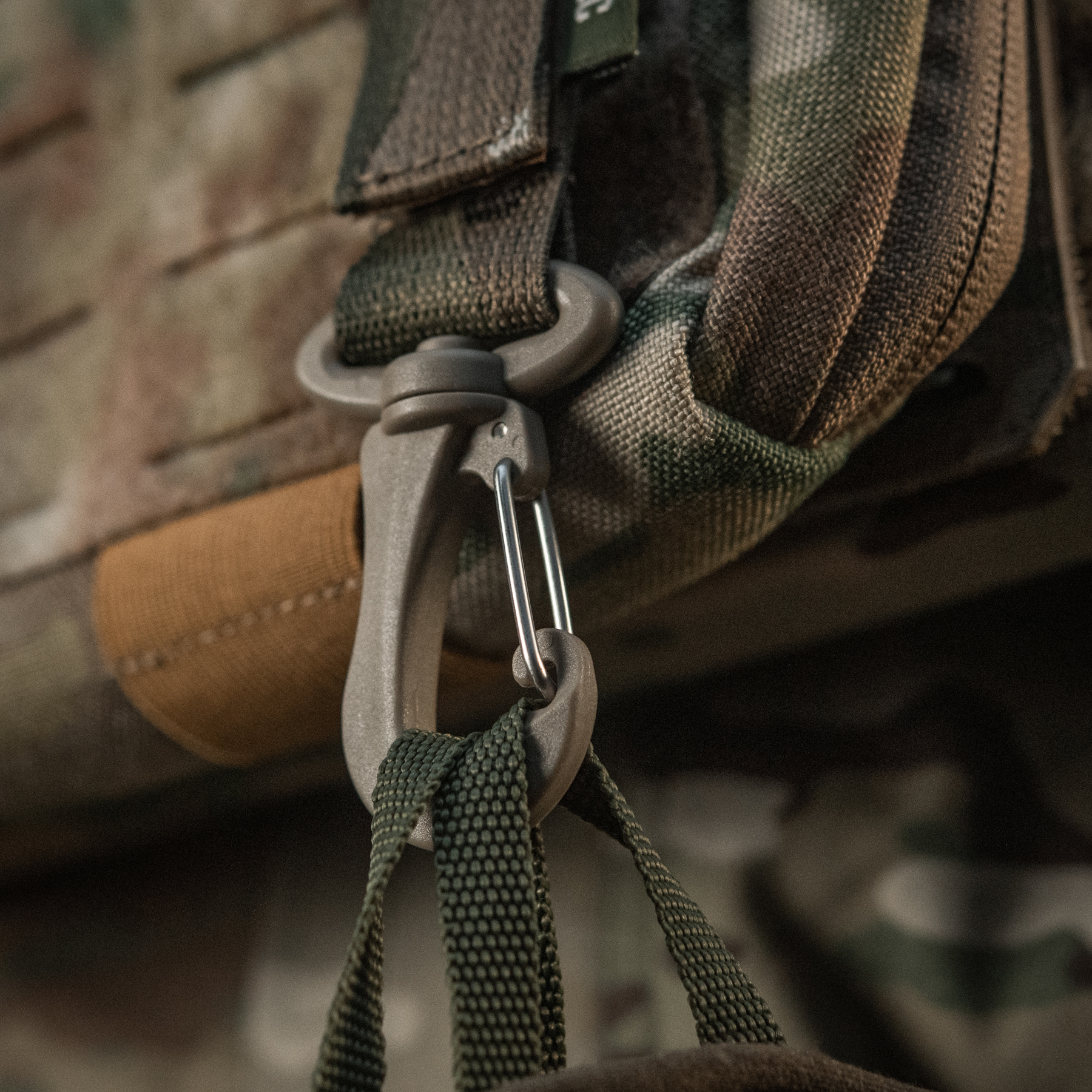 M-Tac крепление с карабином Multicam — 10