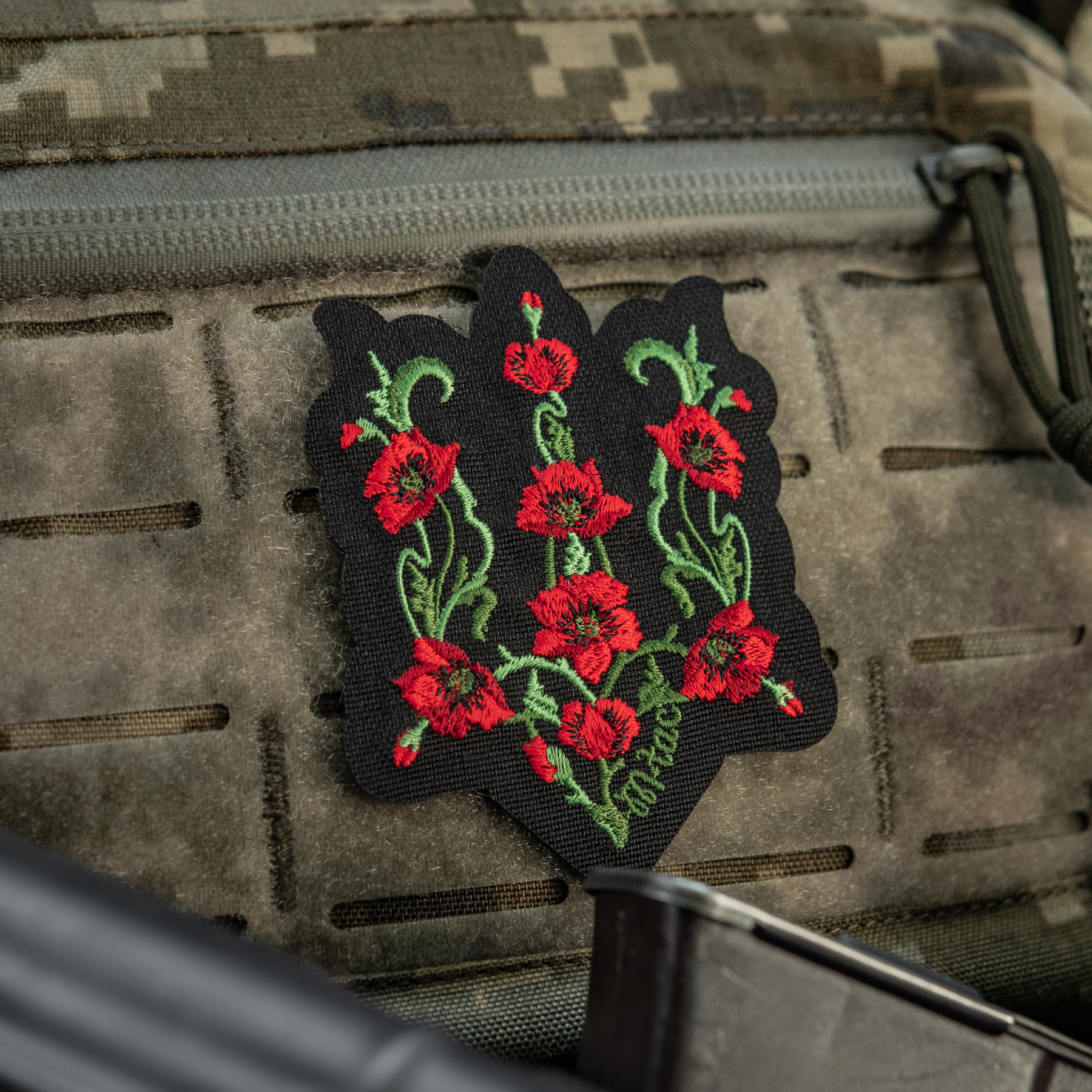 M-Tac нашивка Тризуб Червоний мак (вишивка) Black — 10