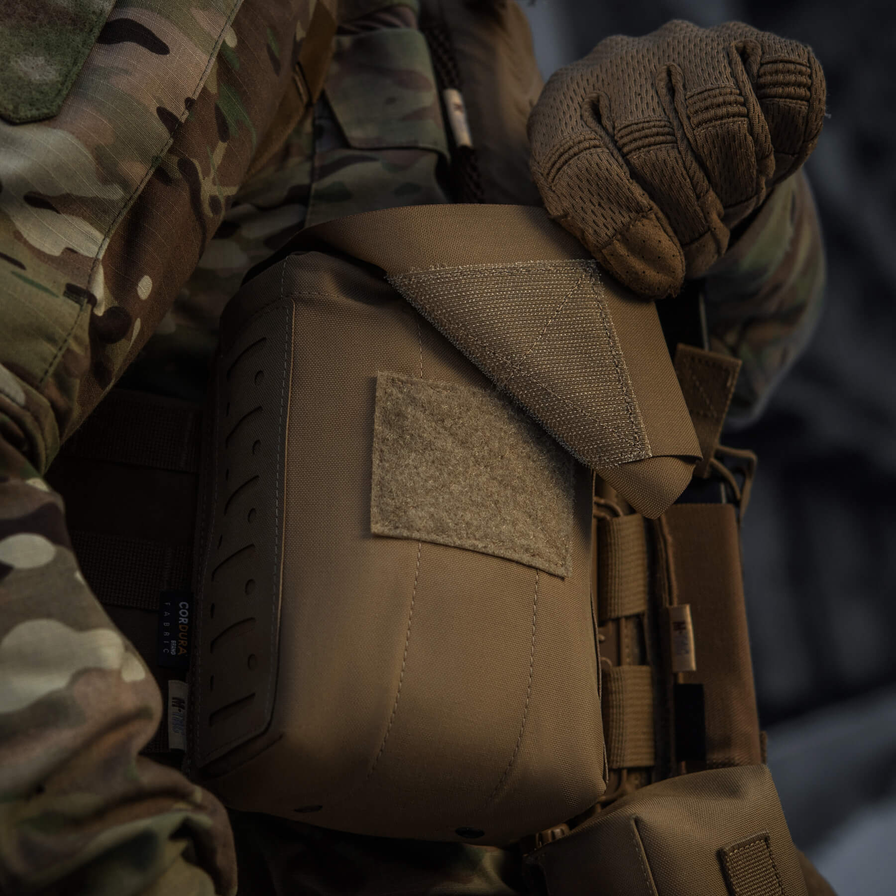 M-Tac подсумок медицинский вертикальный Large Gen.II Elite Coyote — 18
