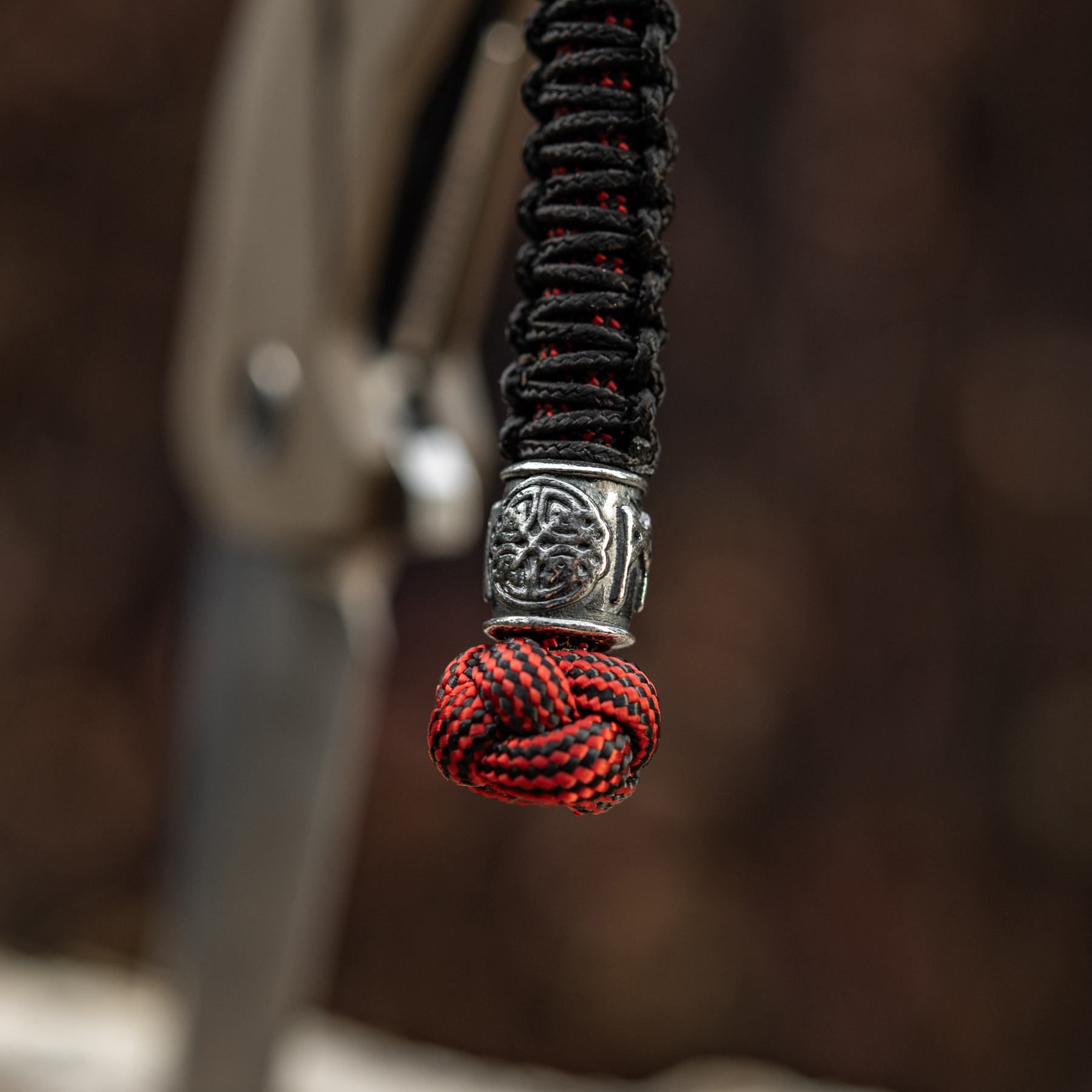 M-Tac темляк Scandinavian Mannaz Silver Black&Red — 9