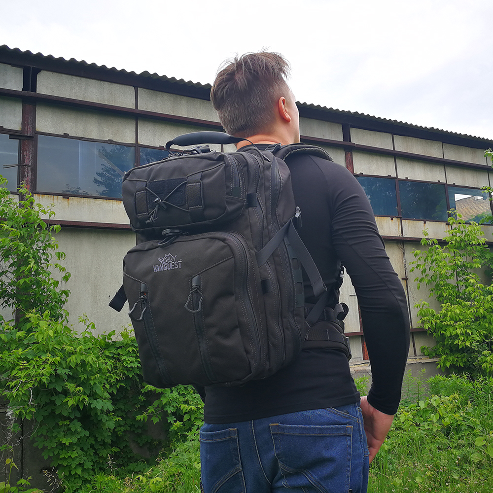 vanquest falconer 30